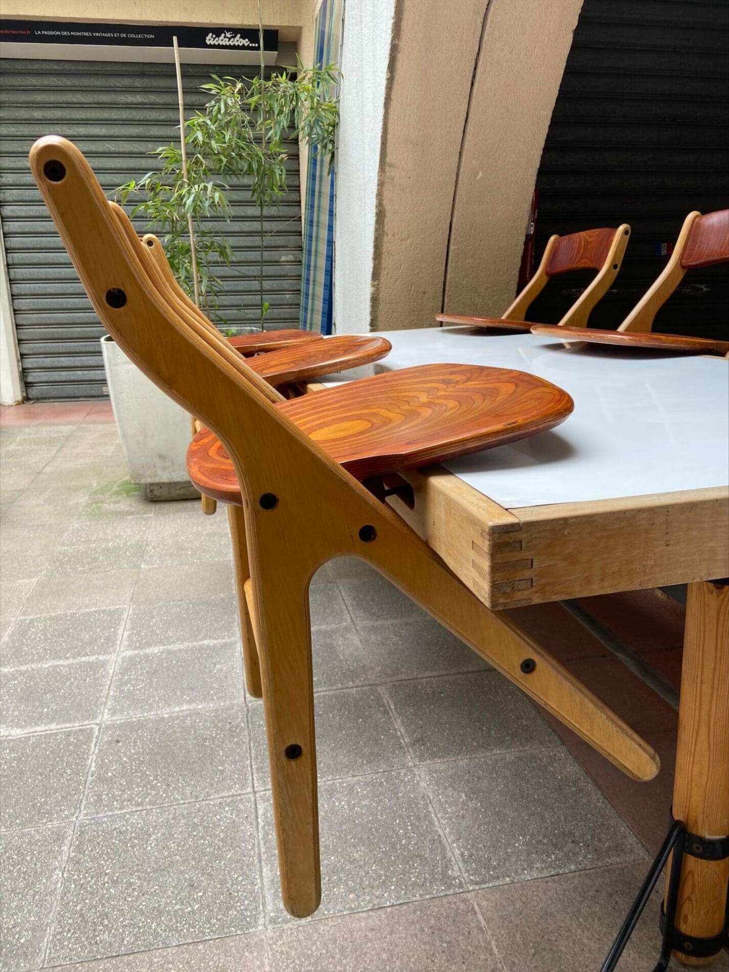 Marc Held – Ensemble table et 6 chaises