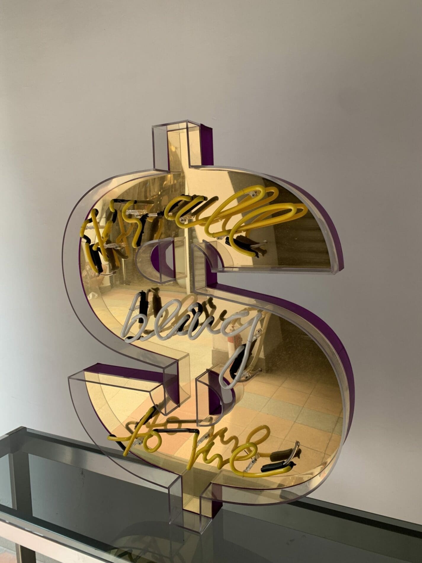 Maximilian Wiedemann – Lampe néon « It&rsquo;s all bling to me »