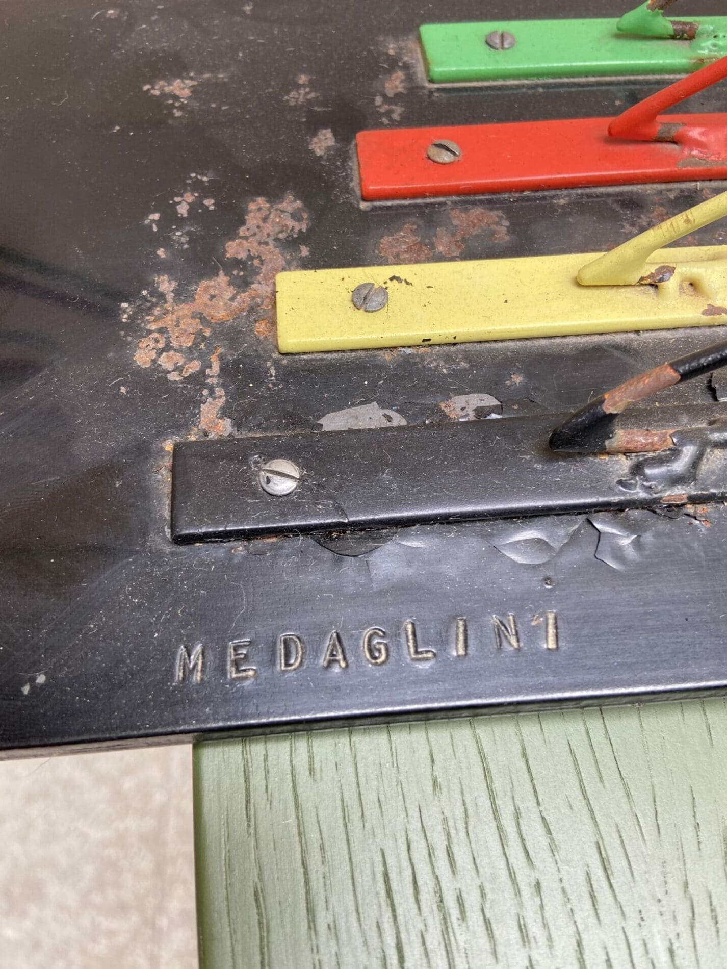 Medaglini – Sculpture A16 Projection et vibration (1975)