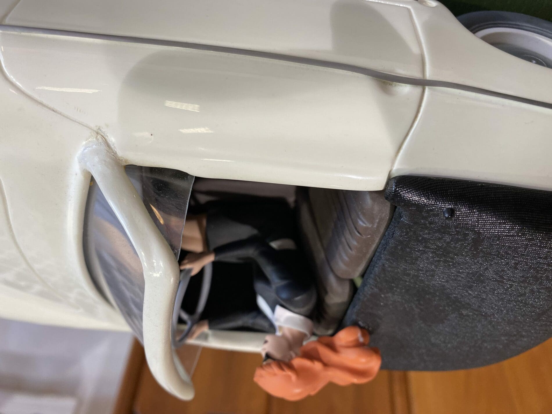 Michel Aroutcheff – Porsche 356 – Pin-up Berthet