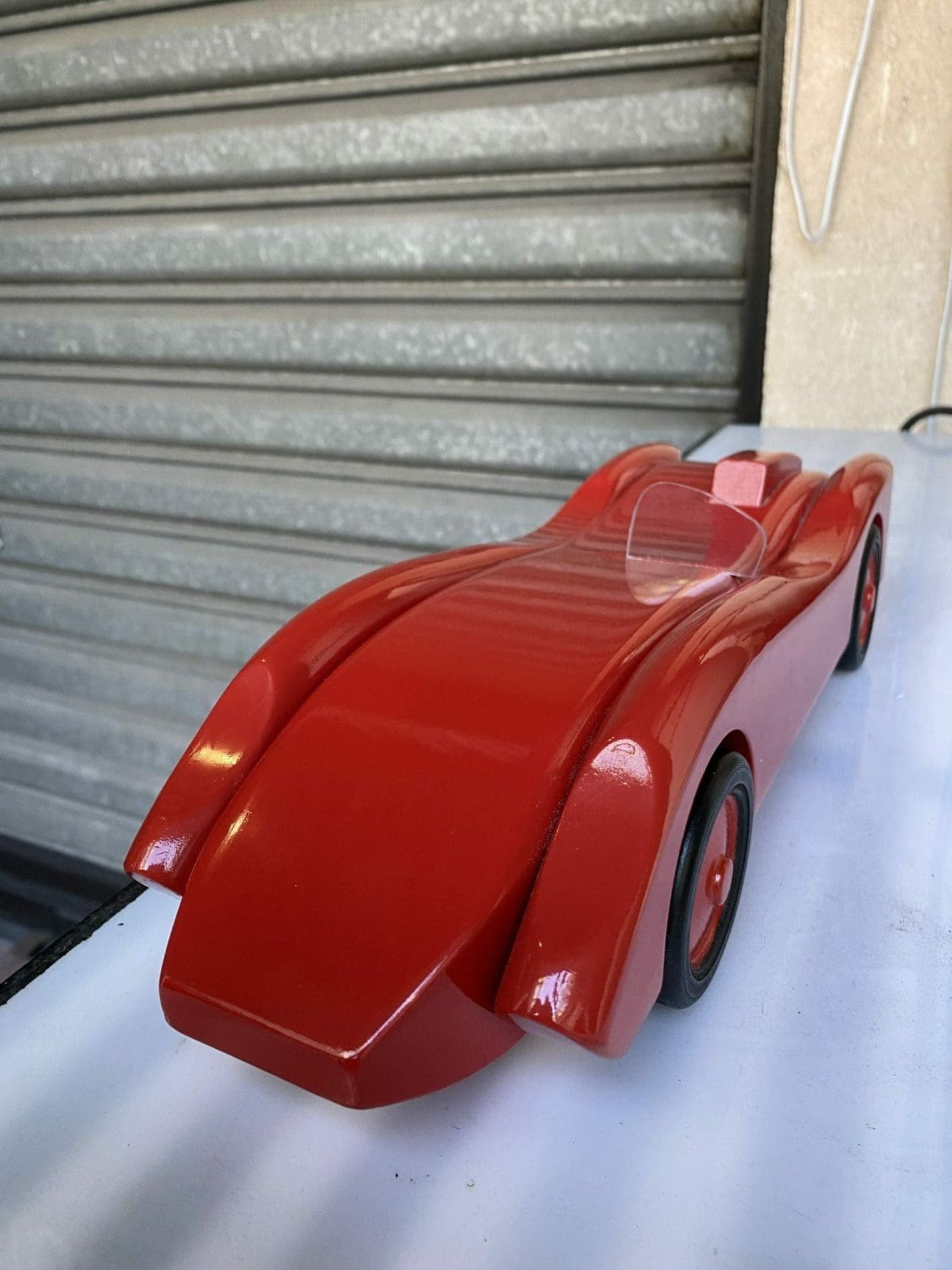 Michel Aroutcheff pour Vilac – Voiture en bois – Ferrari