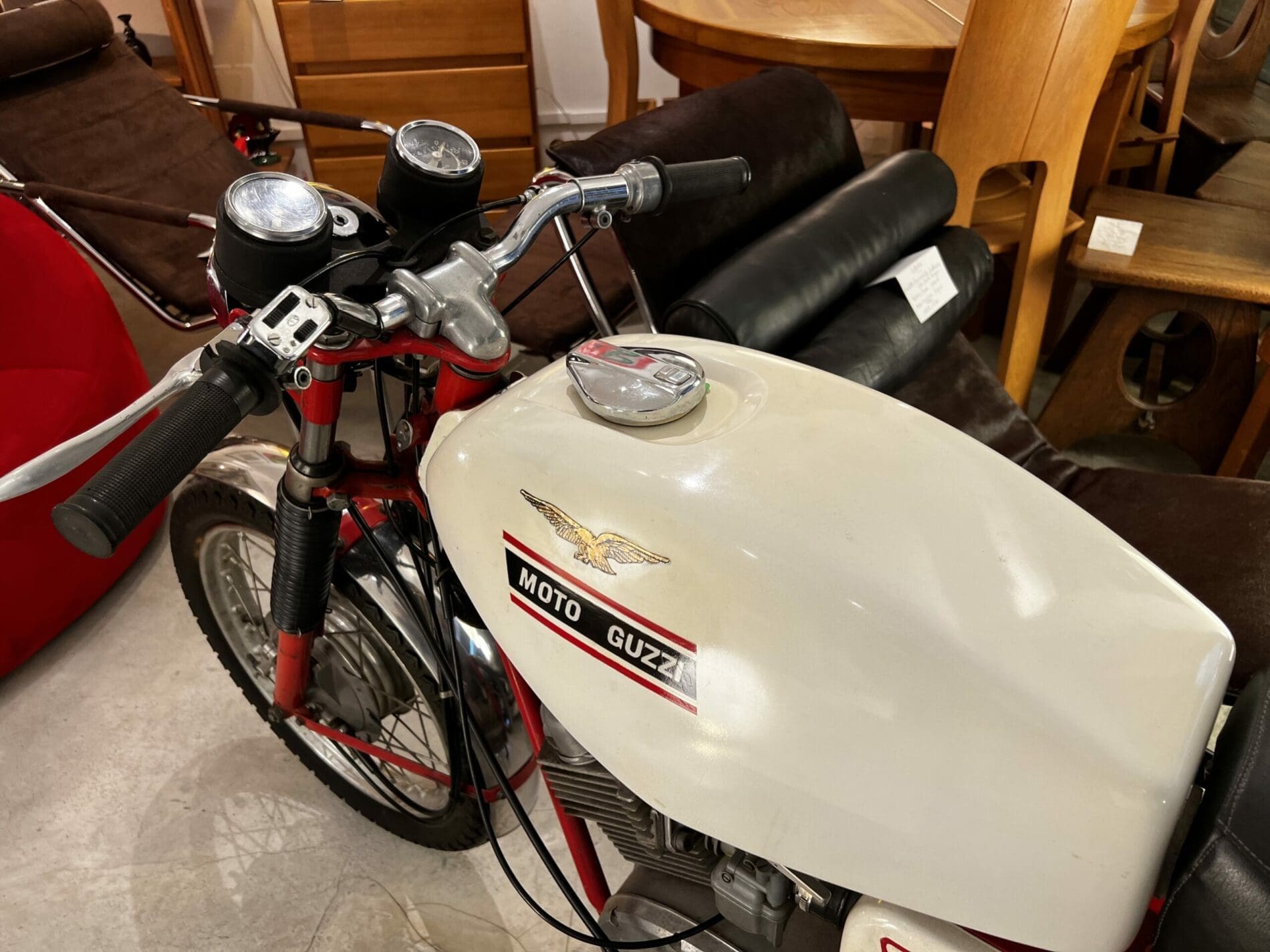 Moto Guzzi  – Stornello 160 blanc Occasion