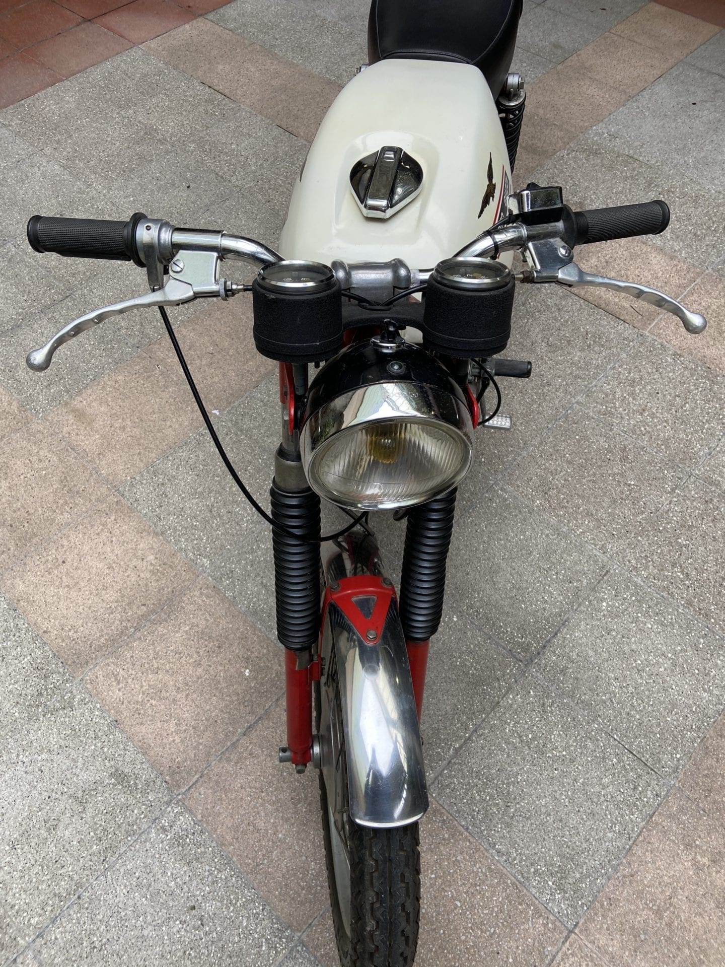 Moto Guzzi  – Stornello 160 blanc Occasion