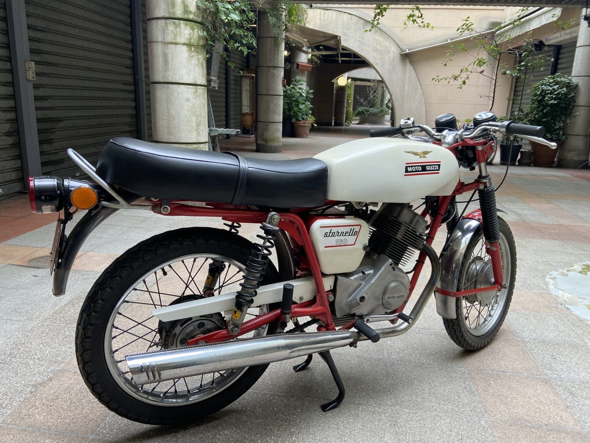 Moto Guzzi  – Stornello 160 blanc Occasion