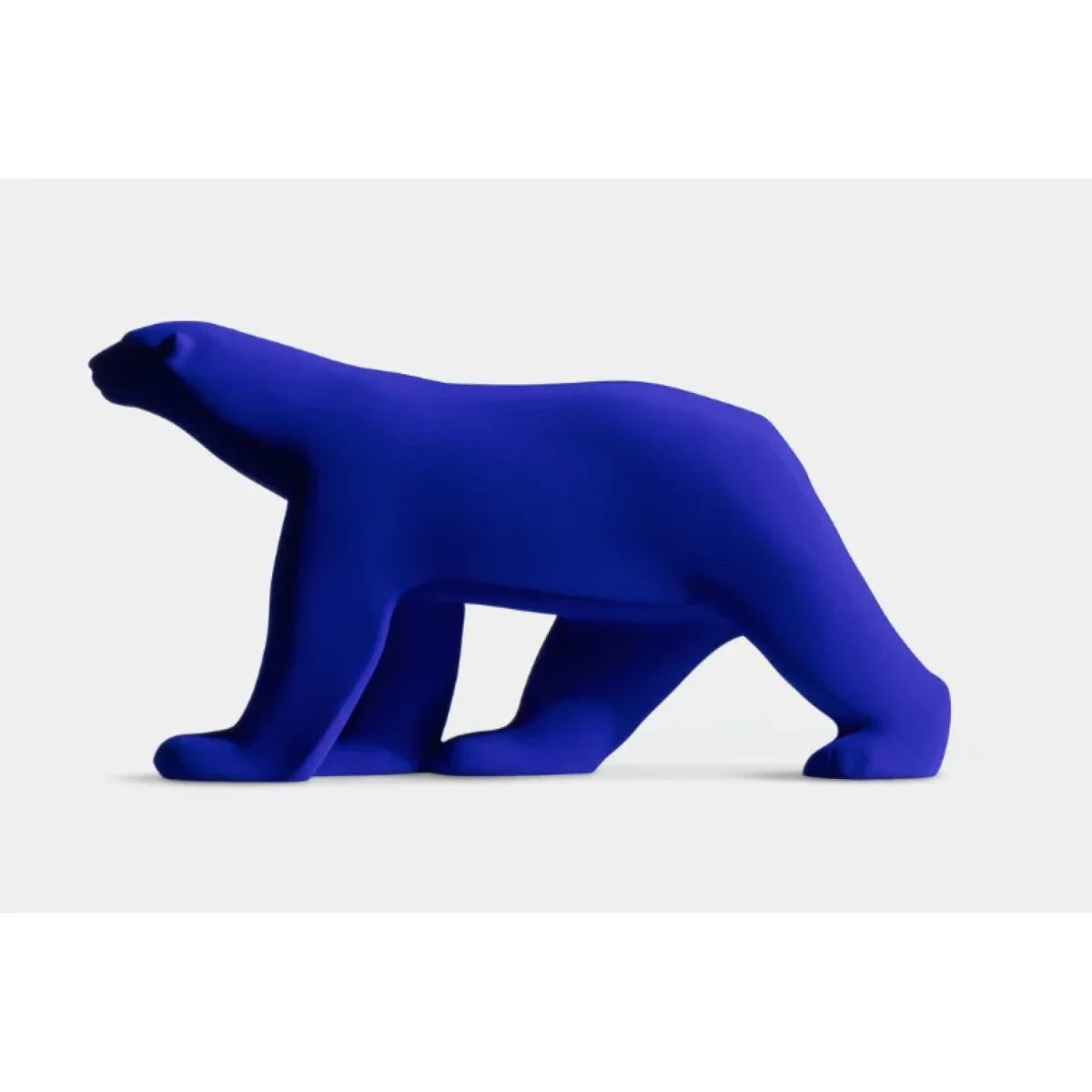 Ours Pompon Klein Édition Limitée – L’icône animalière revisité en bleu Klein