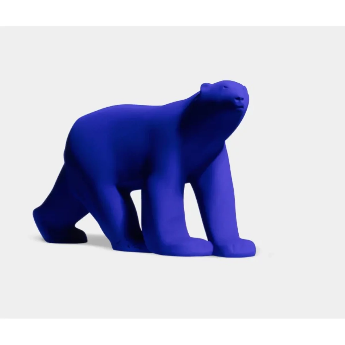 Ours Pompon Klein Édition Limitée – L’icône animalière revisité en bleu Klein