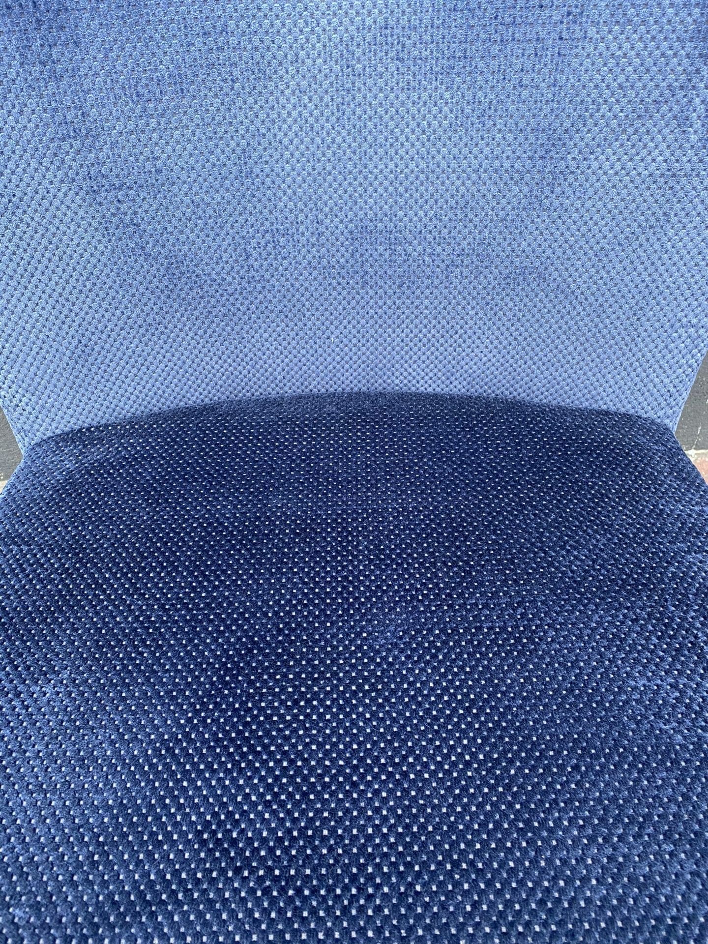 Paire de fauteuils/ chauffeuses – Héritage
