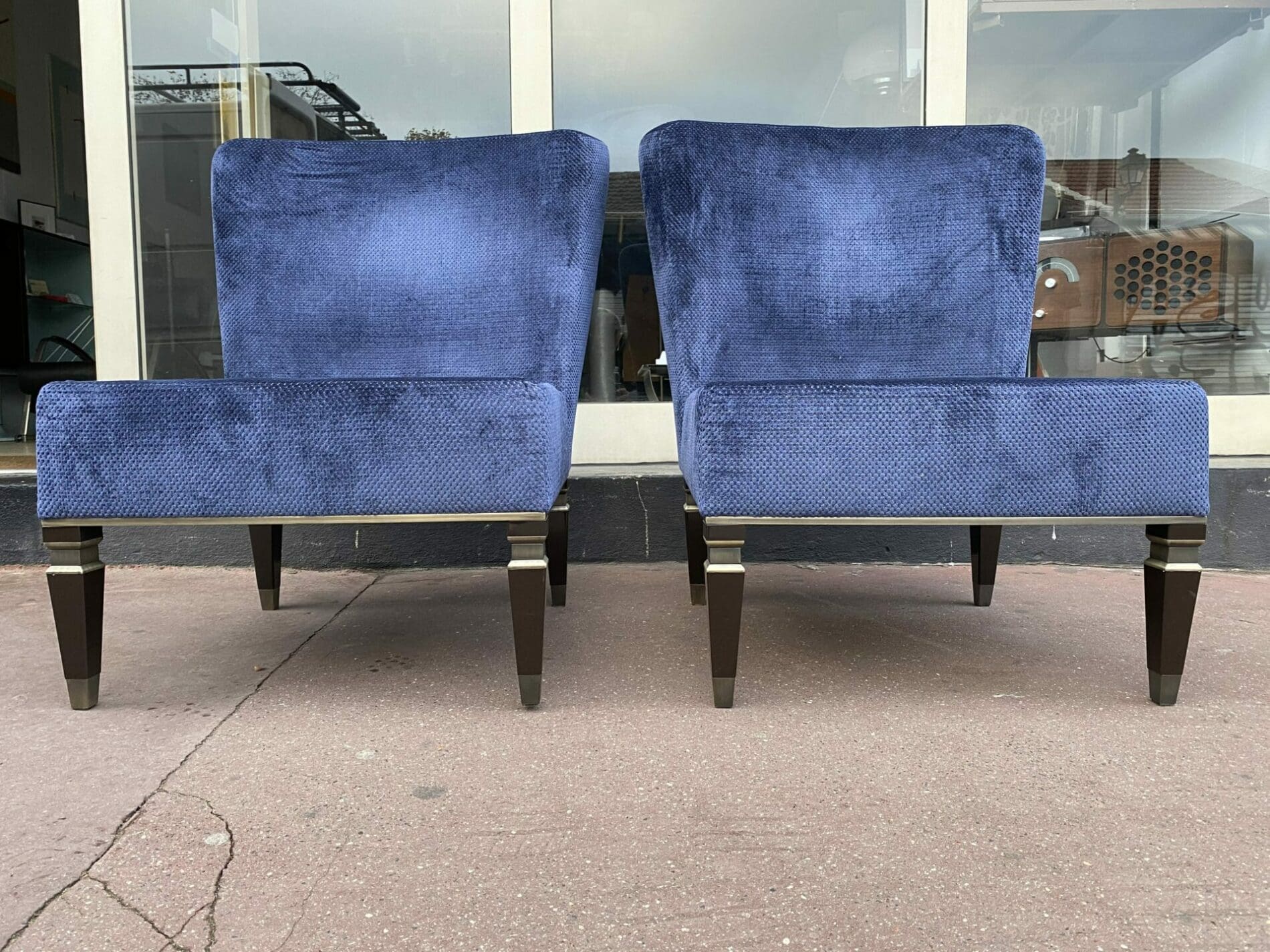 Paire de fauteuils/ chauffeuses – Héritage