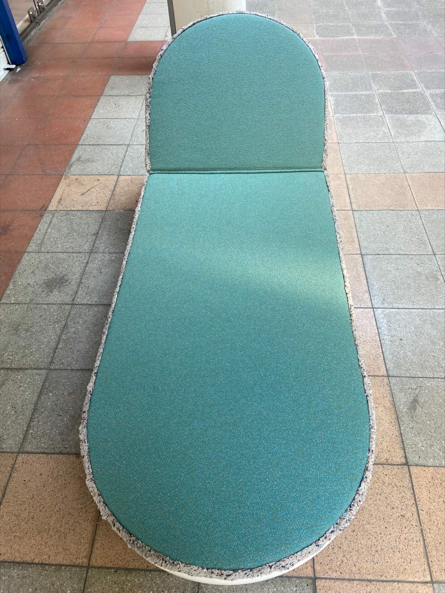 Trampoline Sunbed par Patricia Urquiola – Édition Cassina (2021)