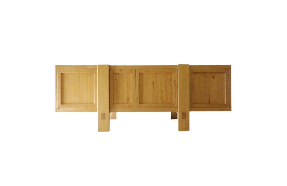 Pierre Chapo — Buffet enfilade R16 en orme massif, quatre portes