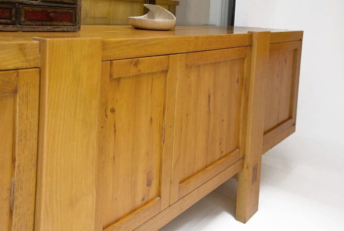 Pierre Chapo — Buffet enfilade R16 en orme massif, quatre portes