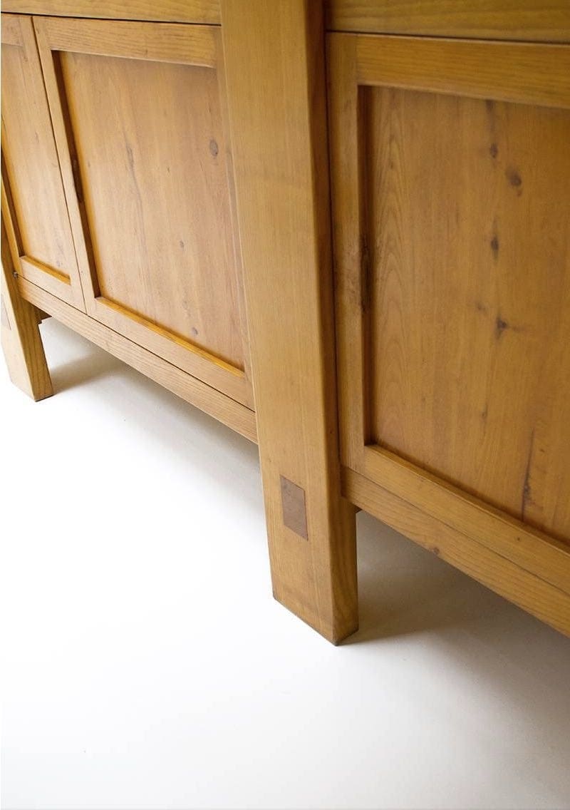 Pierre Chapo — Buffet enfilade R16 en orme massif, quatre portes