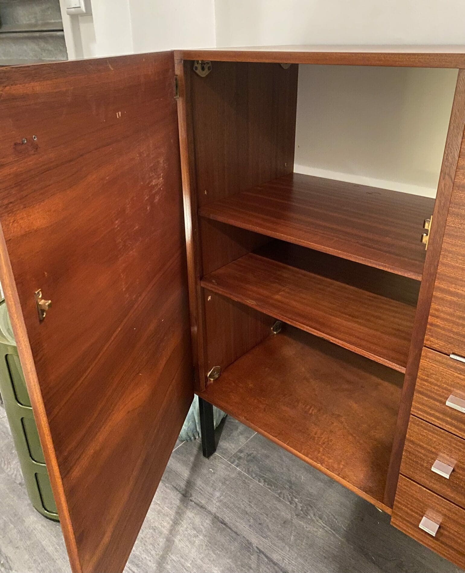 Pierre Guariche – Enfilade haute/secrétaire   Occasion