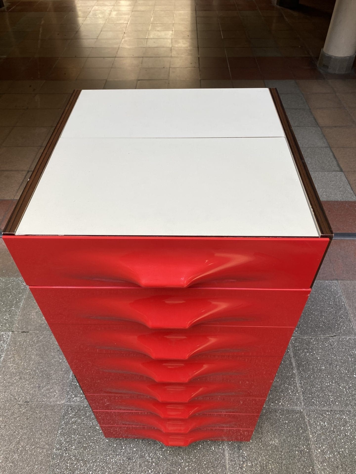 Raymond Loewy – Unité mobile de rangement