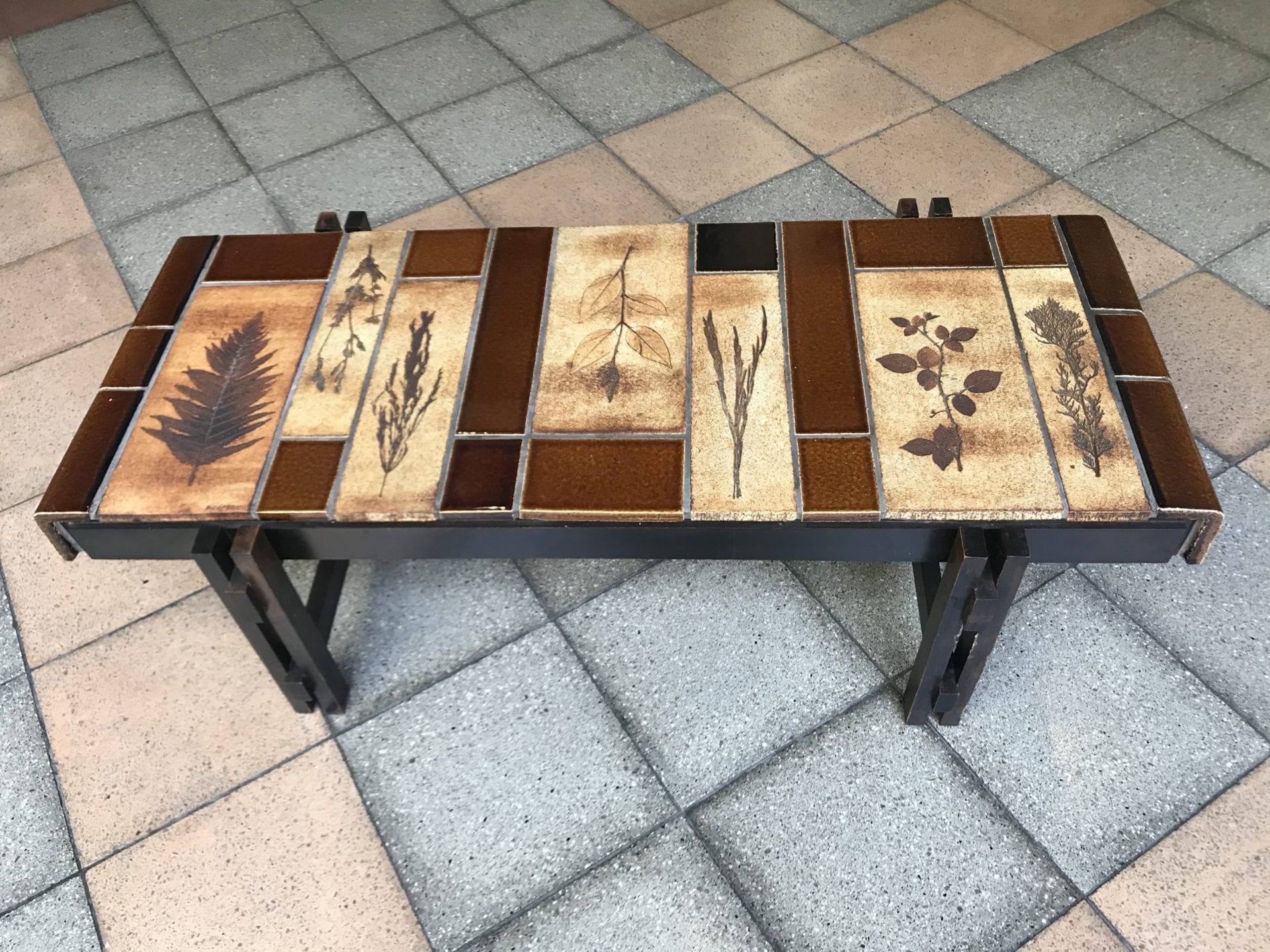 Roger Capron – Table basse – l’herbier