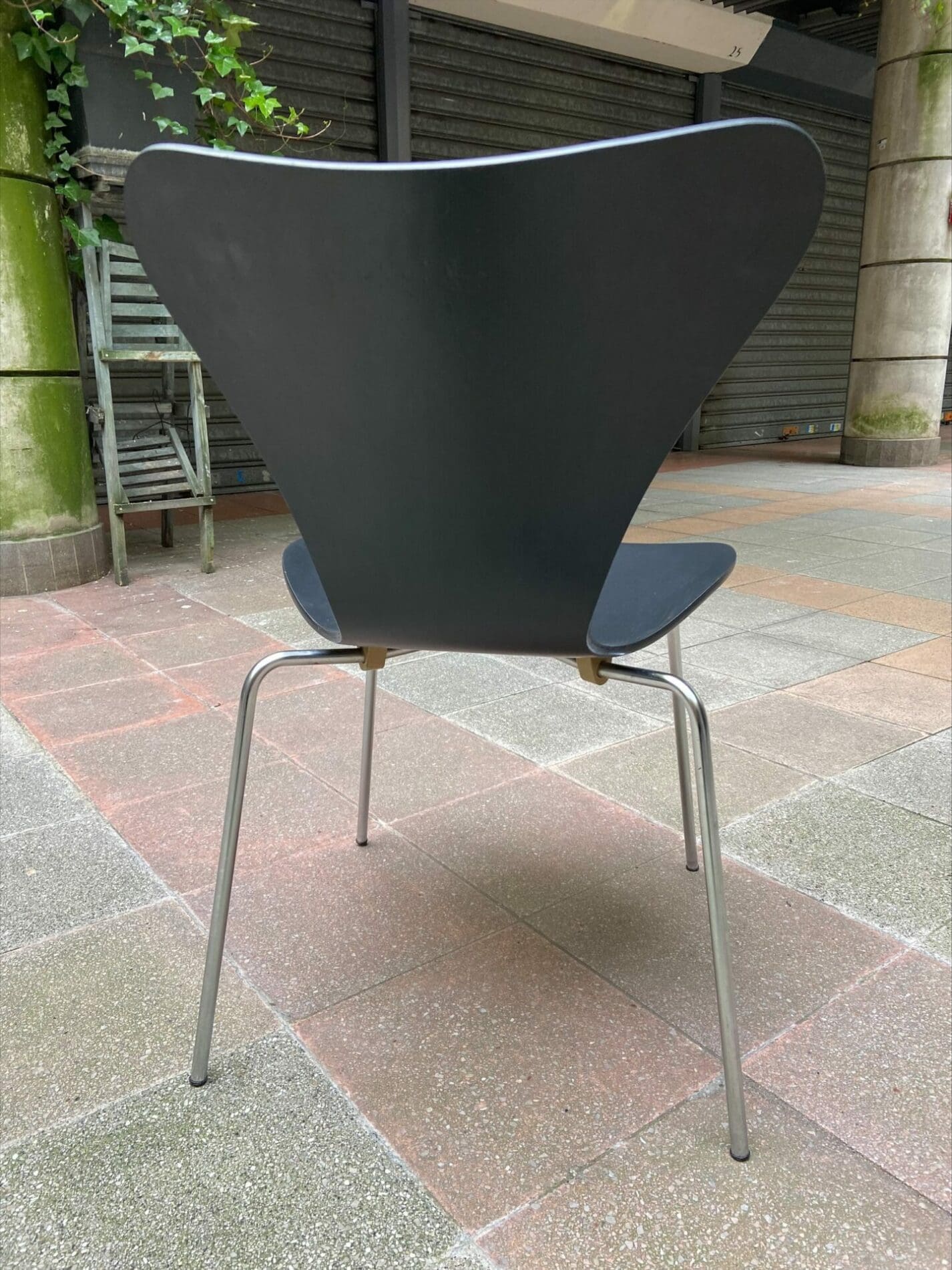 Arne Jacobsen – Série 3107 « Série 7 », set de 3 chaises