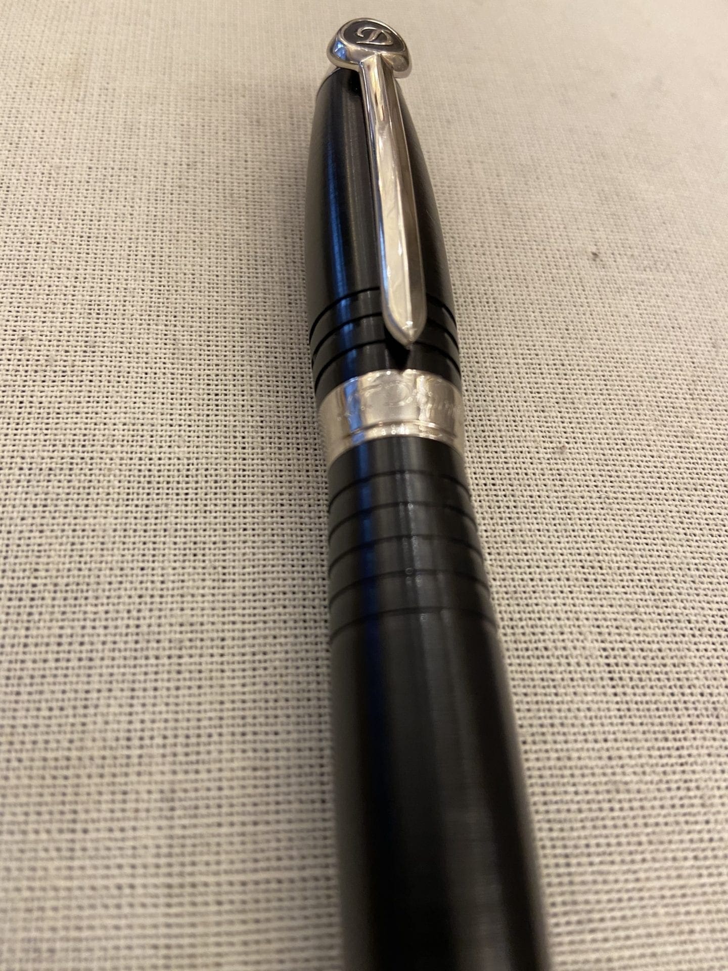 Stylo plume Noir – Edition ST Dupont