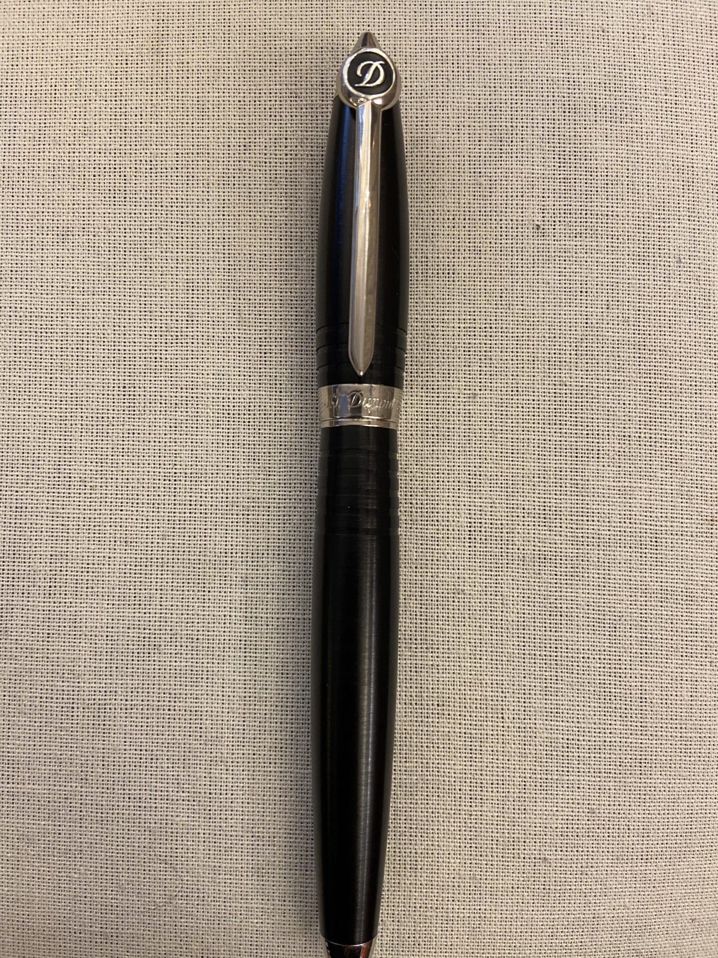 Stylo plume Noir – Edition ST Dupont