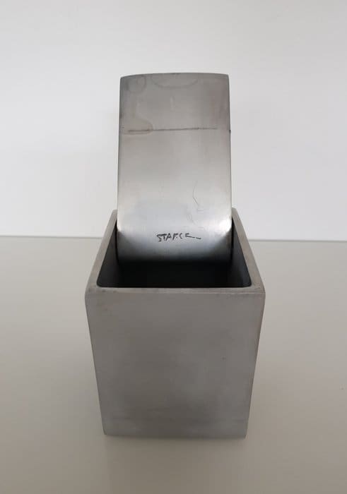 Philippe Starck – XO – Cendrier – Ray Hollis – Enchères