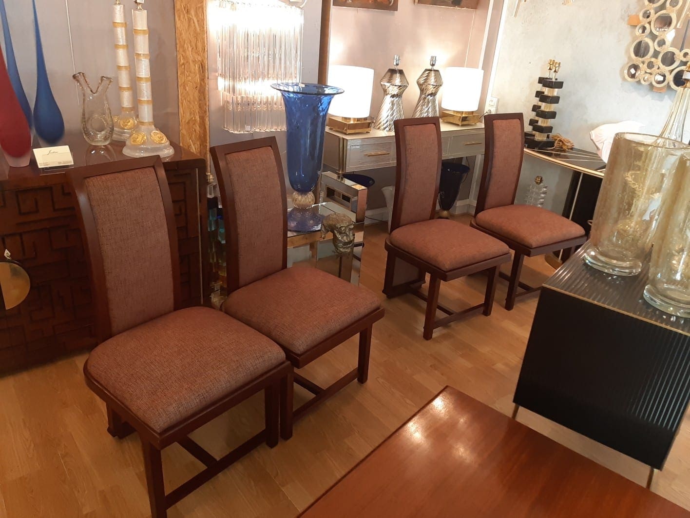 Frank Lloyd Wright – Suite de quatre chaises – circa 1960