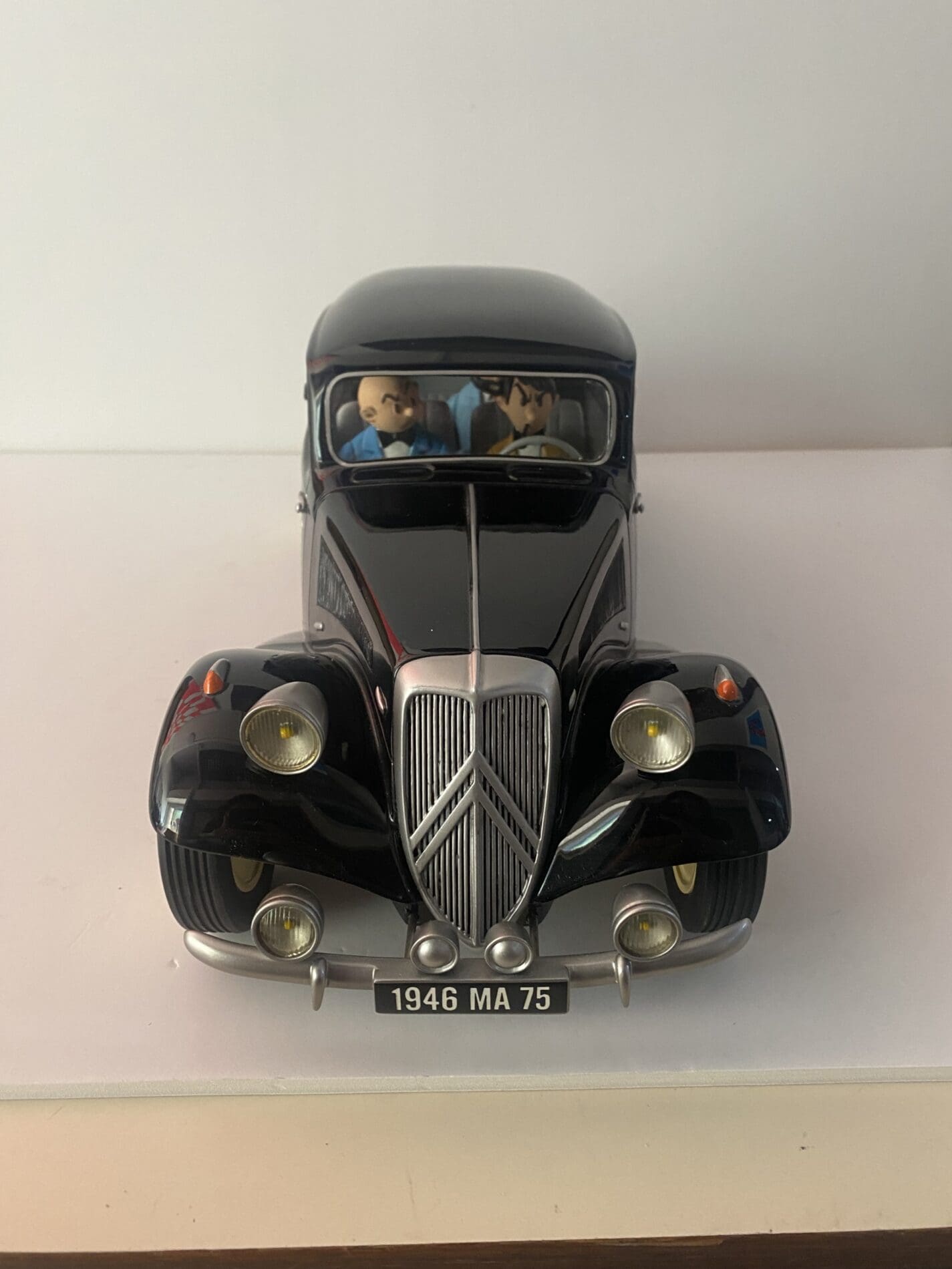 ARW01 Tif & Tondu Police – Voiture de Michel Aroutcheff