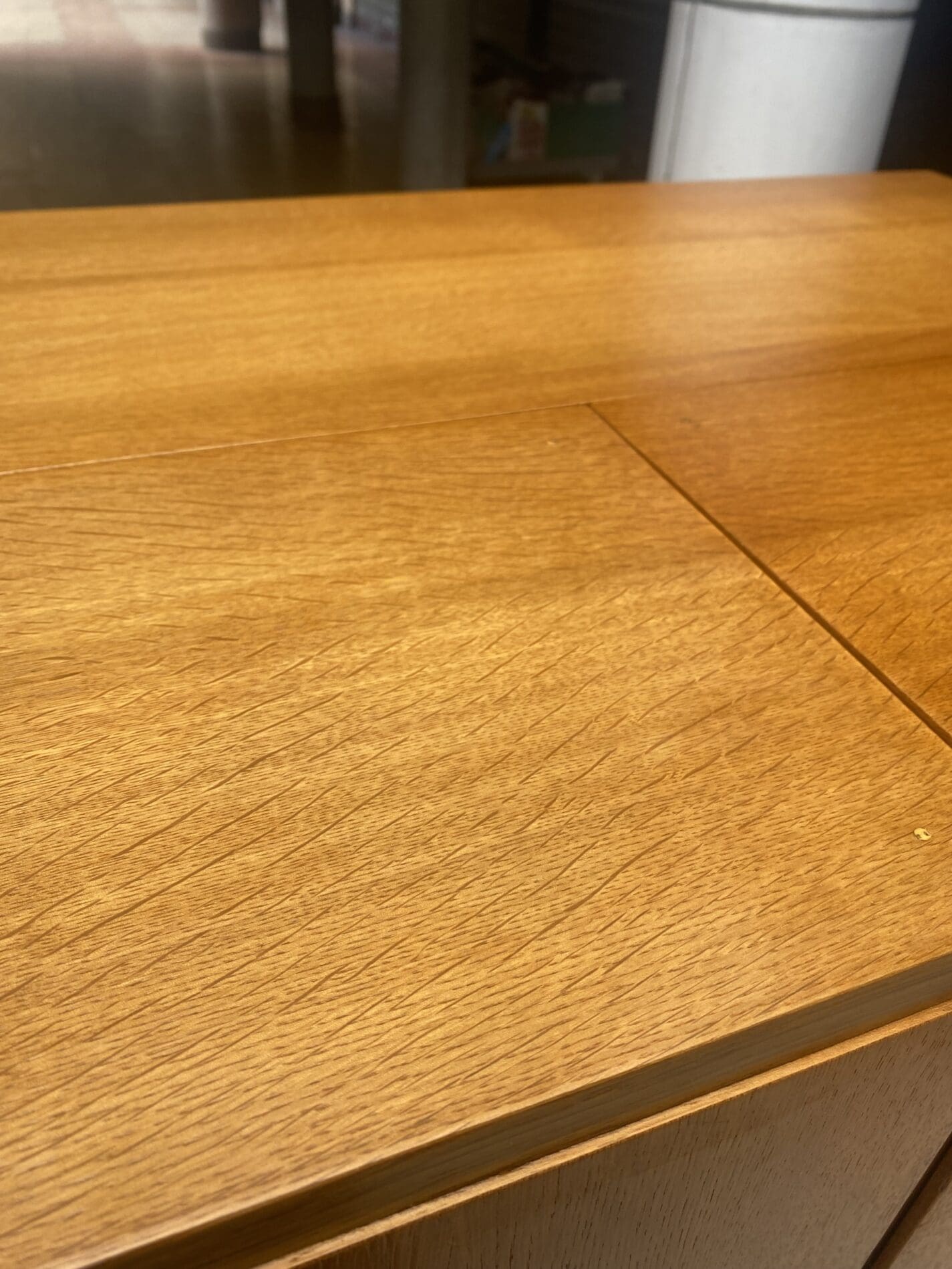 Mummenthaler & Meier, bureau Magic Box en placage d&rsquo;acajou