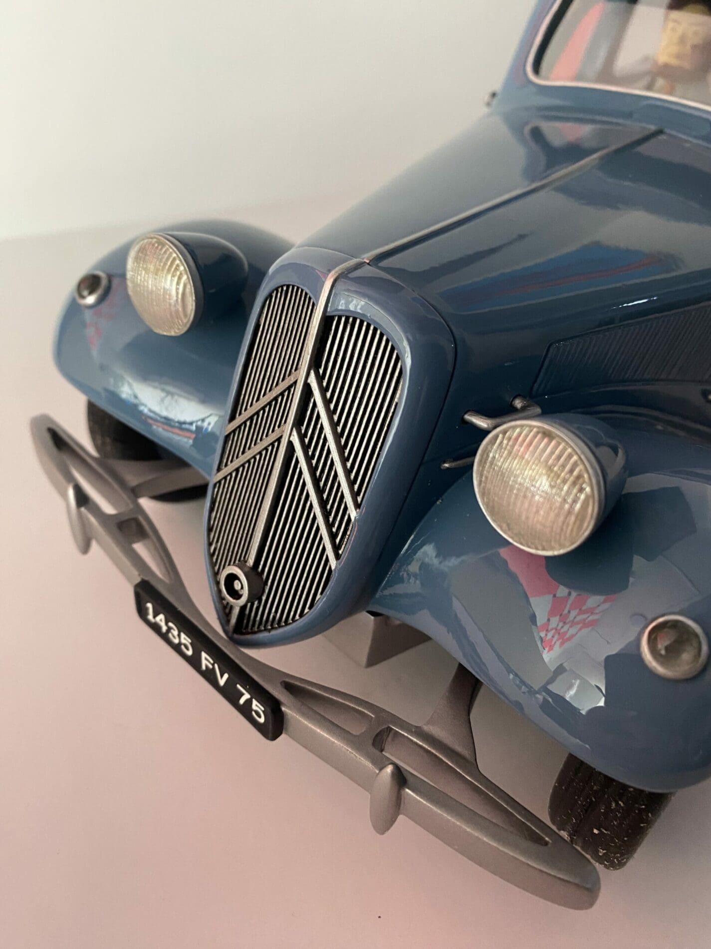 Traction Citroën 11 Légère 1951 – Mortimer & Labrousse (ARJ07)