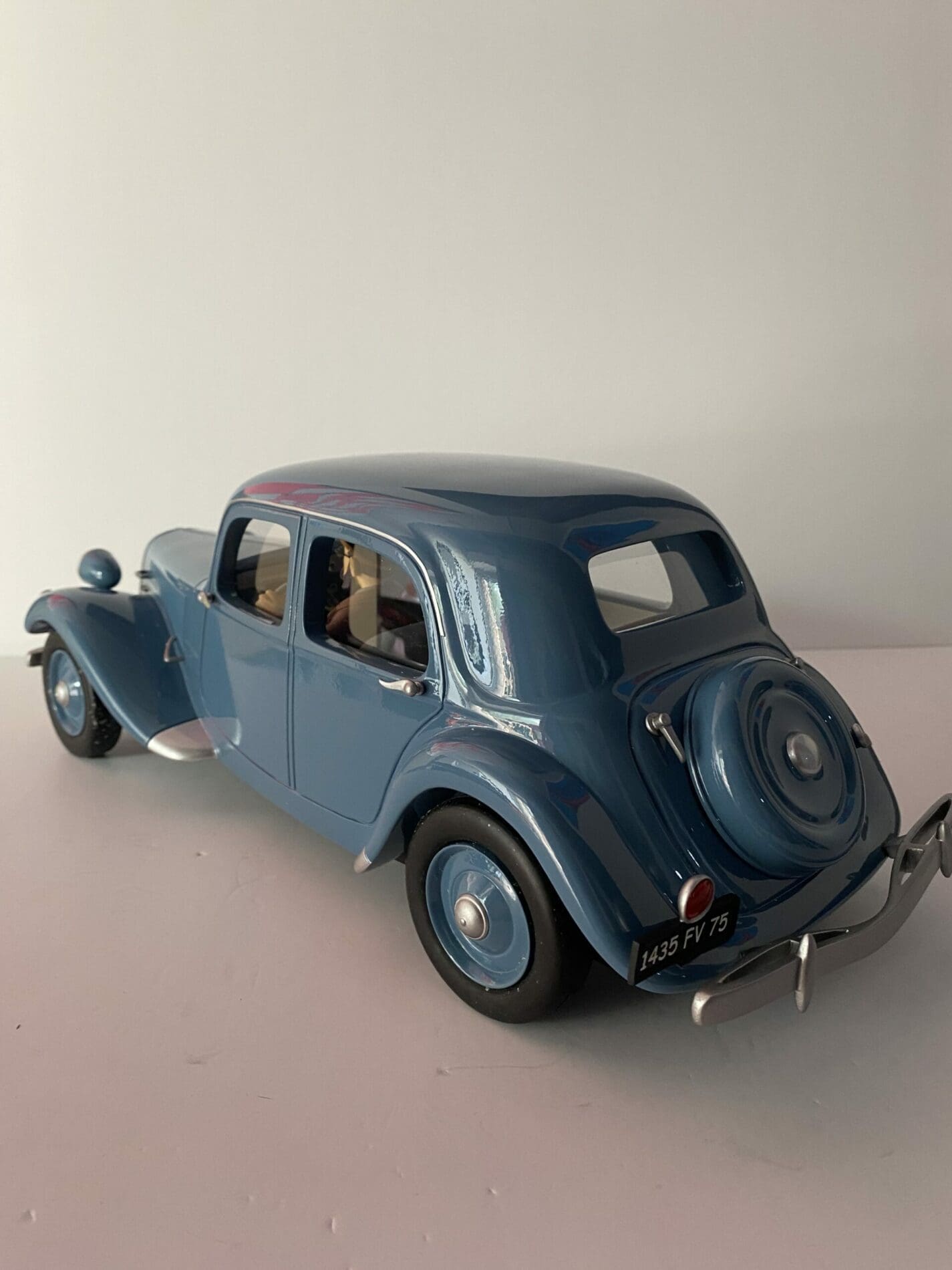 Traction Citroën 11 Légère 1951 – Mortimer & Labrousse (ARJ07)