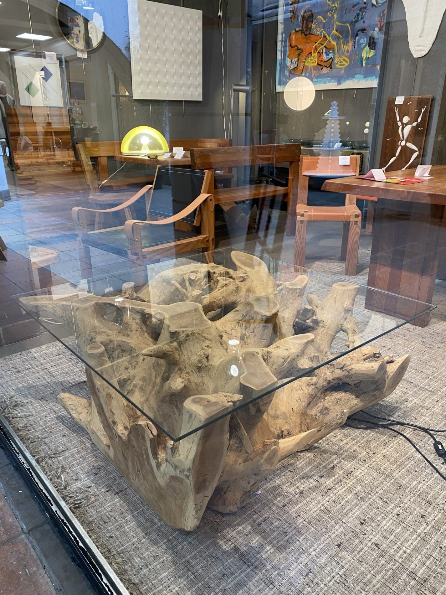 Table Basse en Teck Massif et Verre « Bali » Circa 1980
