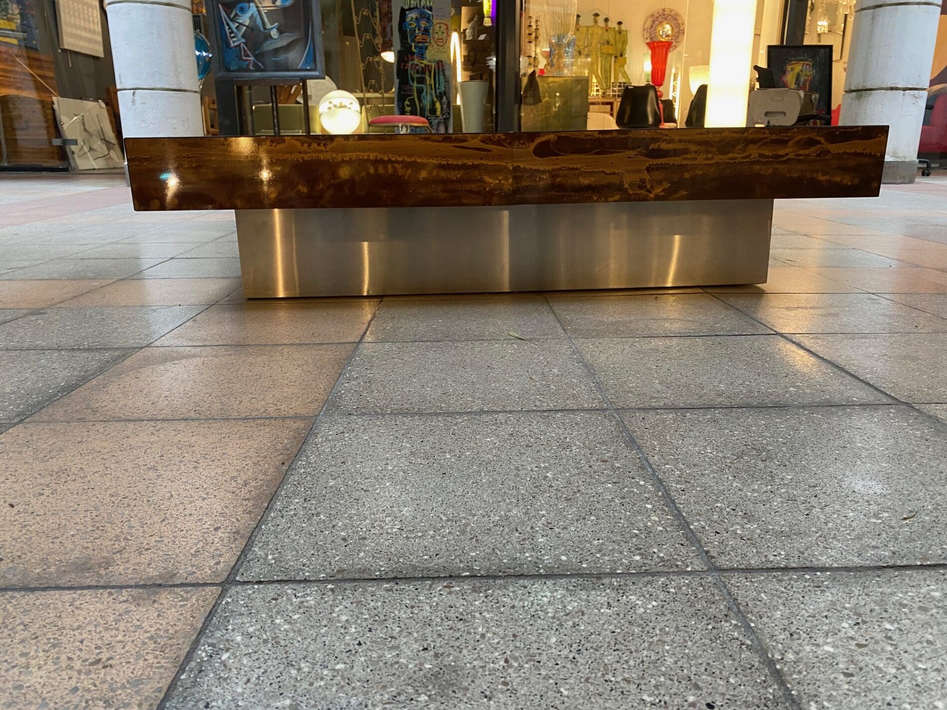 Table basse  Eruption Solaire – Guy Lefèvre Roche Bobois