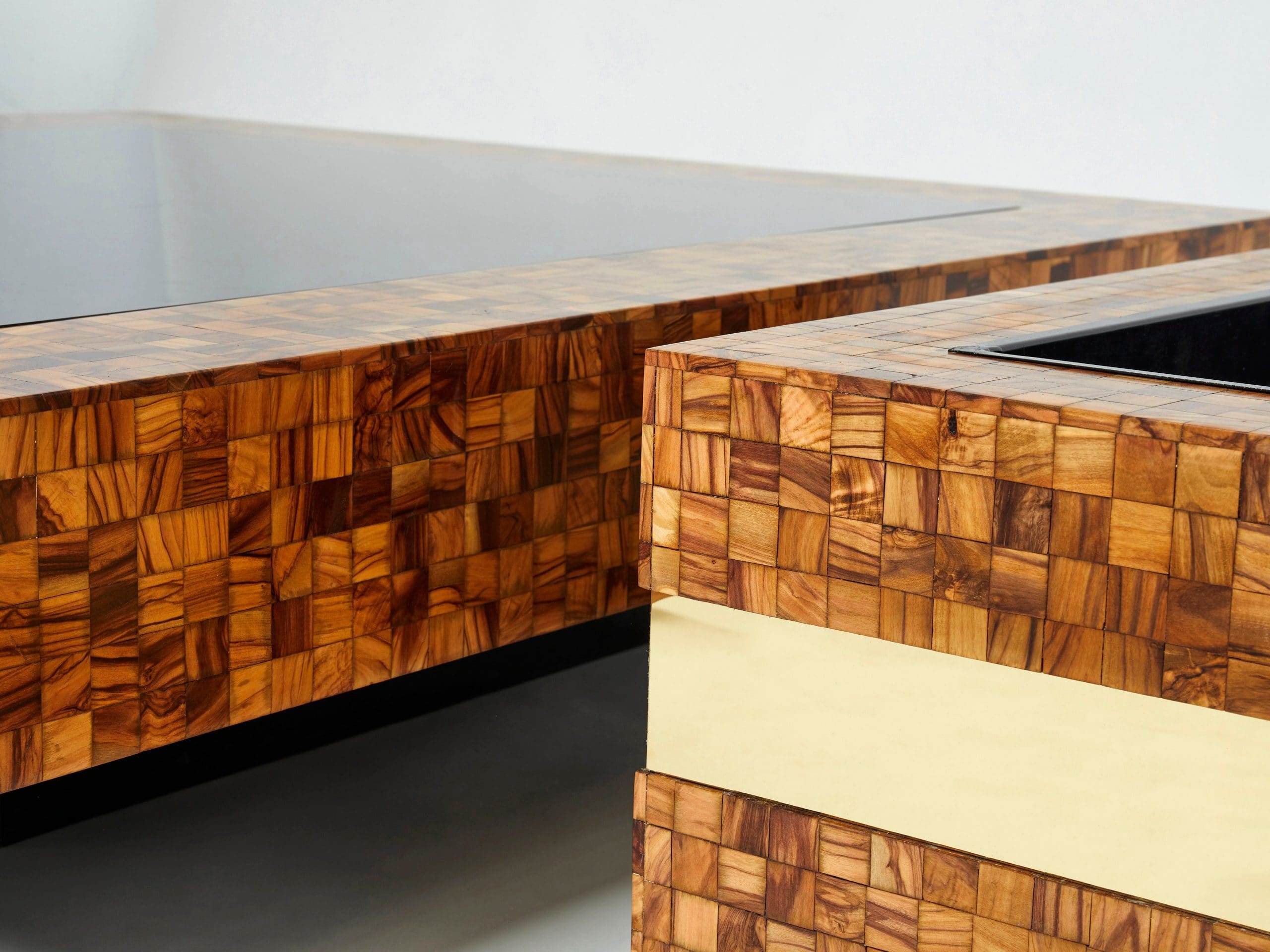 Table Basse-bar Design Années 70 Ligne Roset – Métal Et Verre, 120x70x37cm
