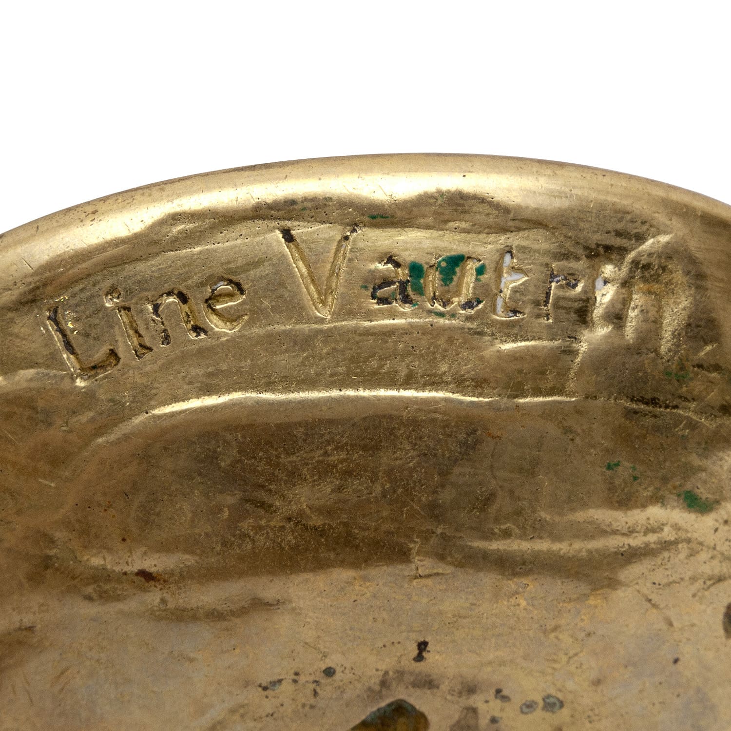 Vide-poche &lsquo;La main dans les flots&rsquo; par Line Vautrin