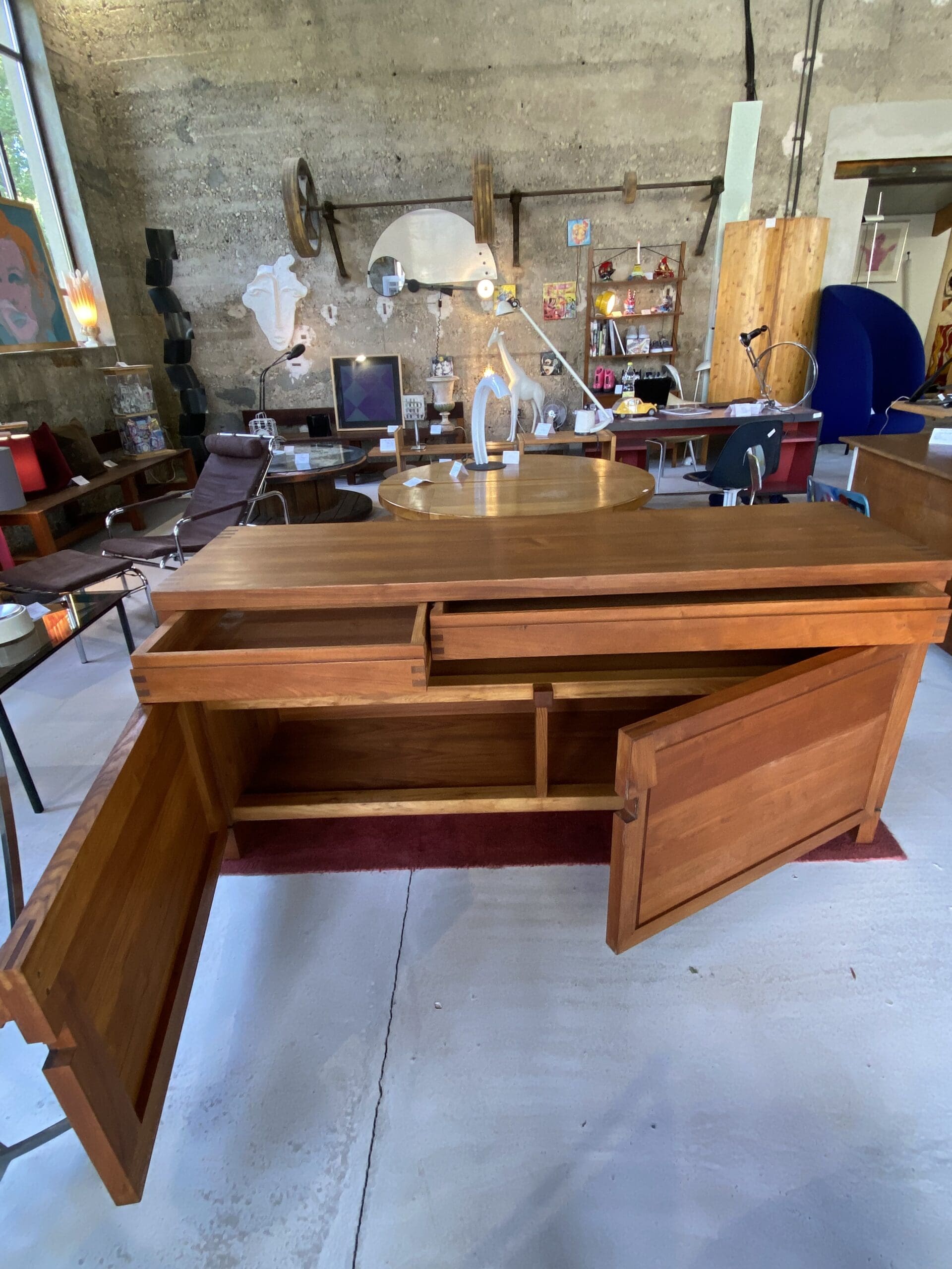 Pierre Chapo — Buffet R08 en orme massif, circa 1964