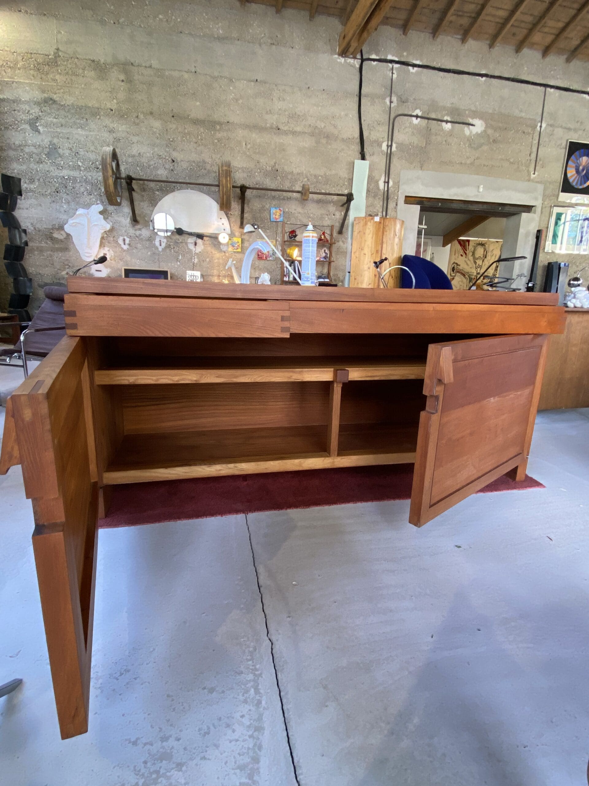 Pierre Chapo — Buffet R08 en orme massif, circa 1964