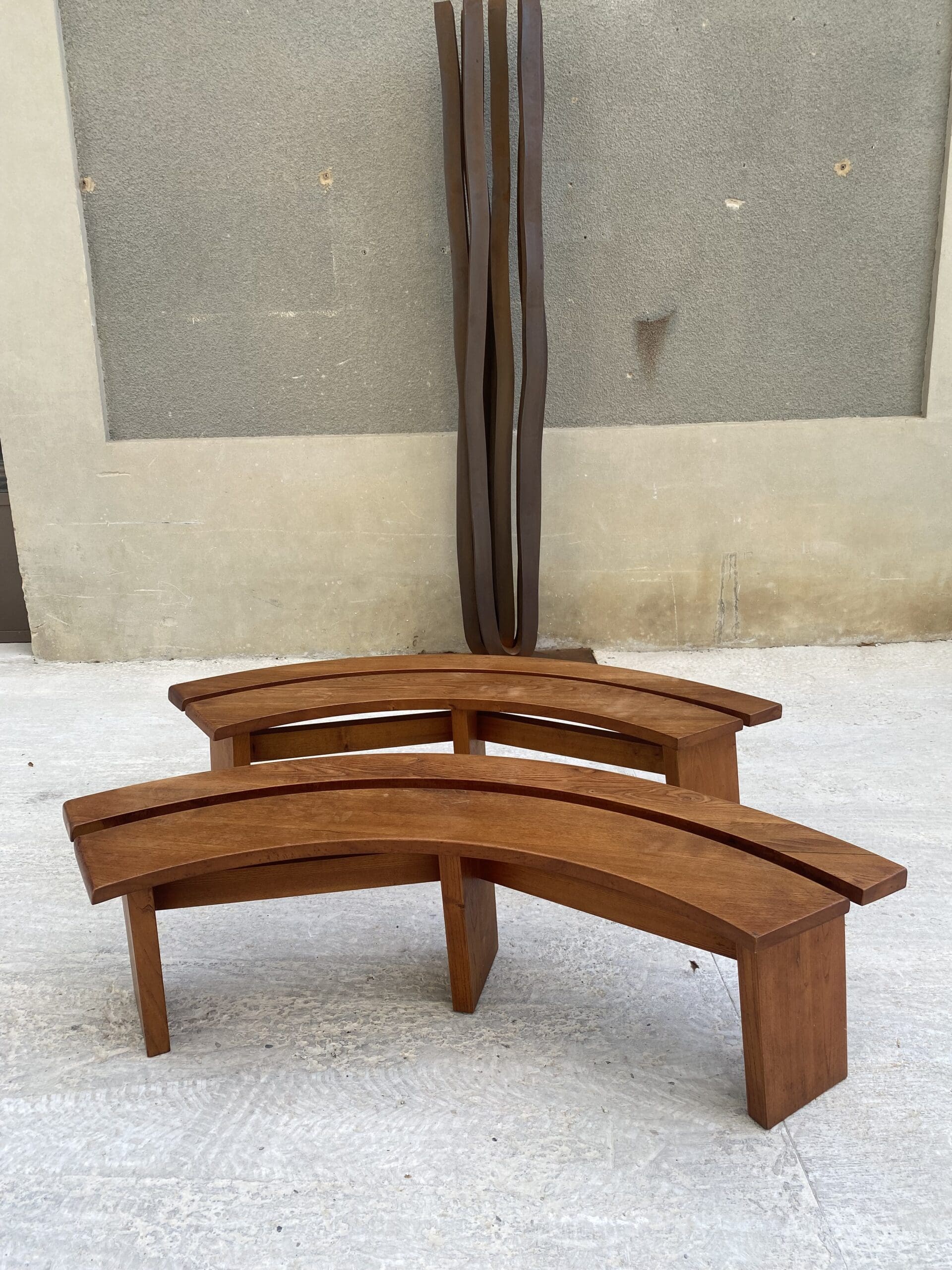 Paire de bancs S38 Pierre Chapo en orme massif (1975)