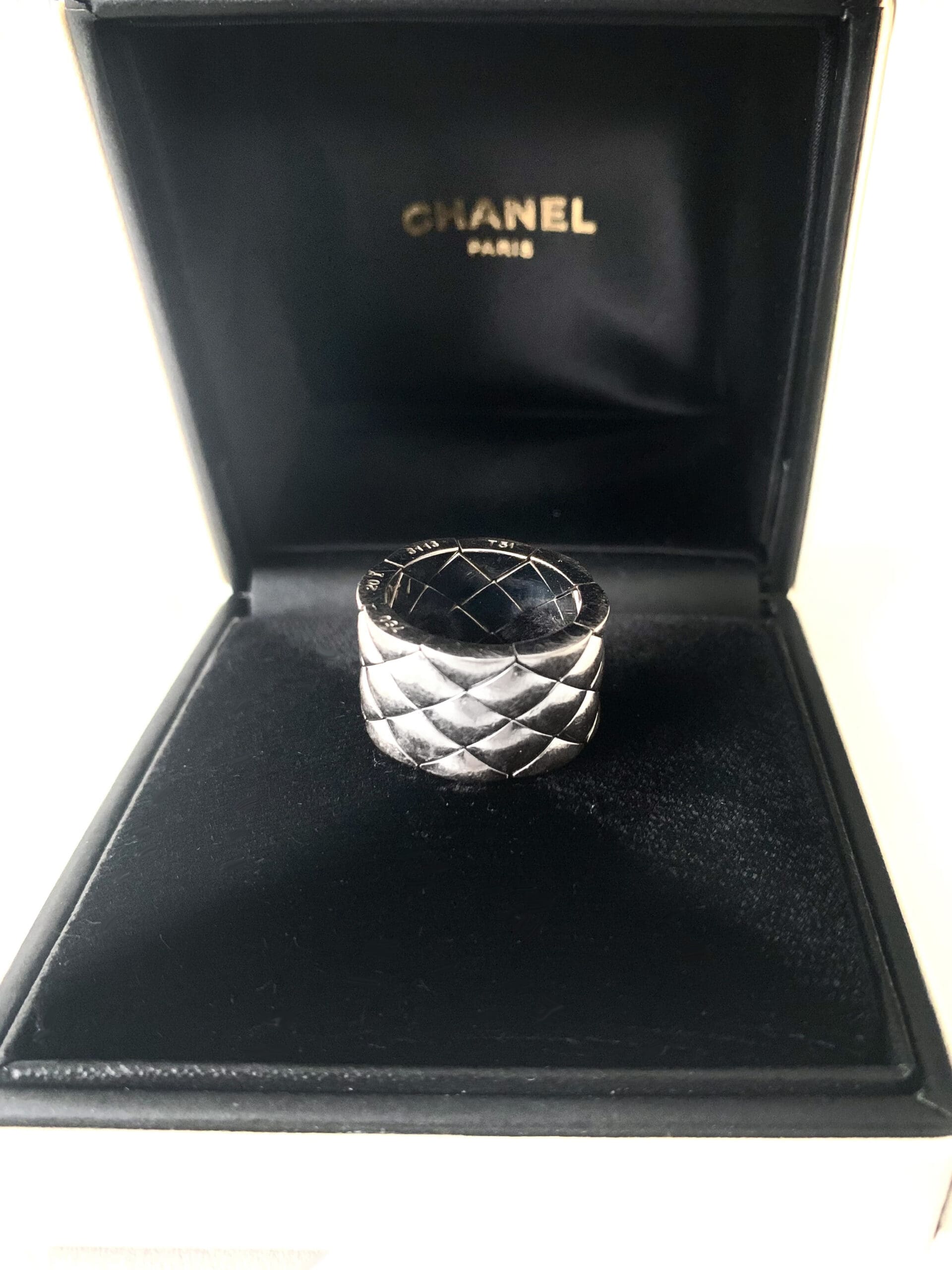 Bague Chanel Coco Crush d’occasion en or blanc