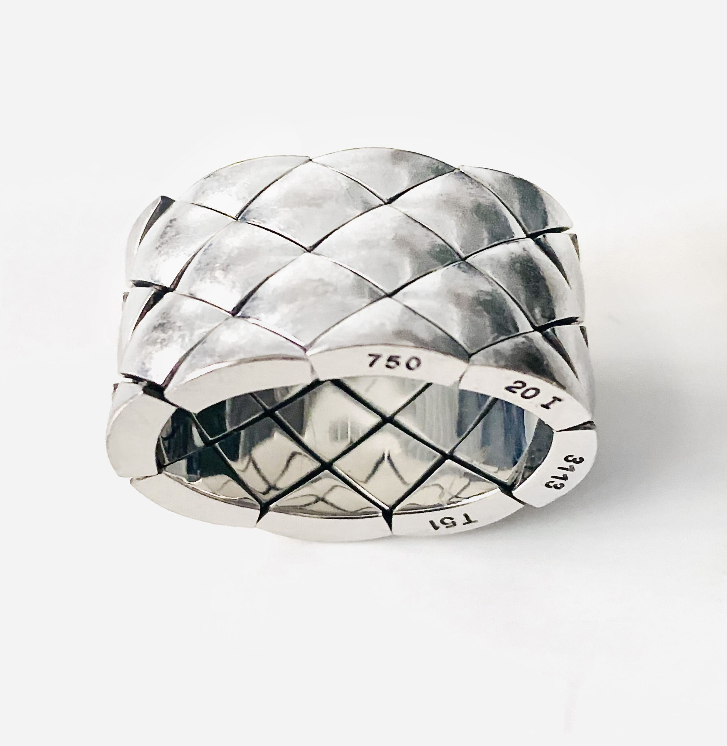 Bague Chanel Coco Crush d’occasion en or blanc