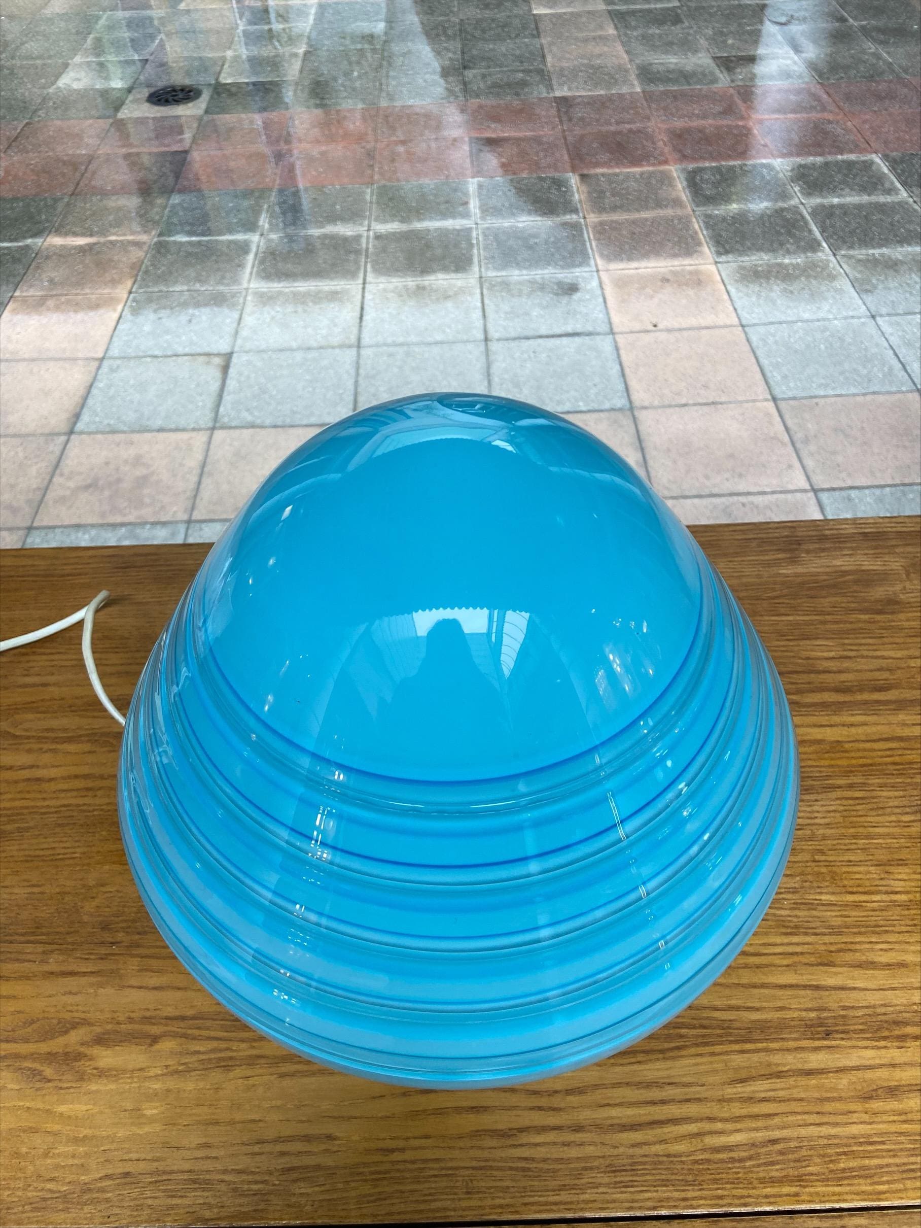 Lampe en verre de Murano bleu signée Barbini, circa 1970