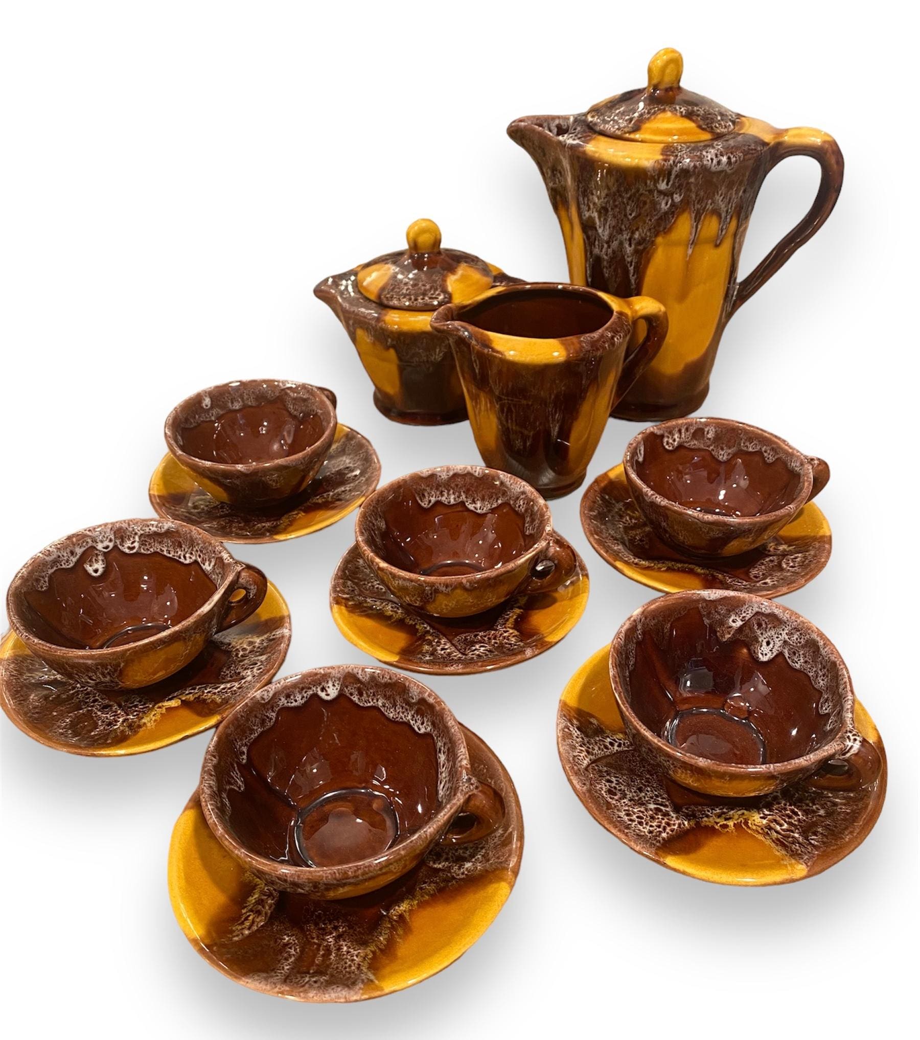 Servizio da caffè Vallauris – Terracotta smaltata gialla e marrone (1950 circa)