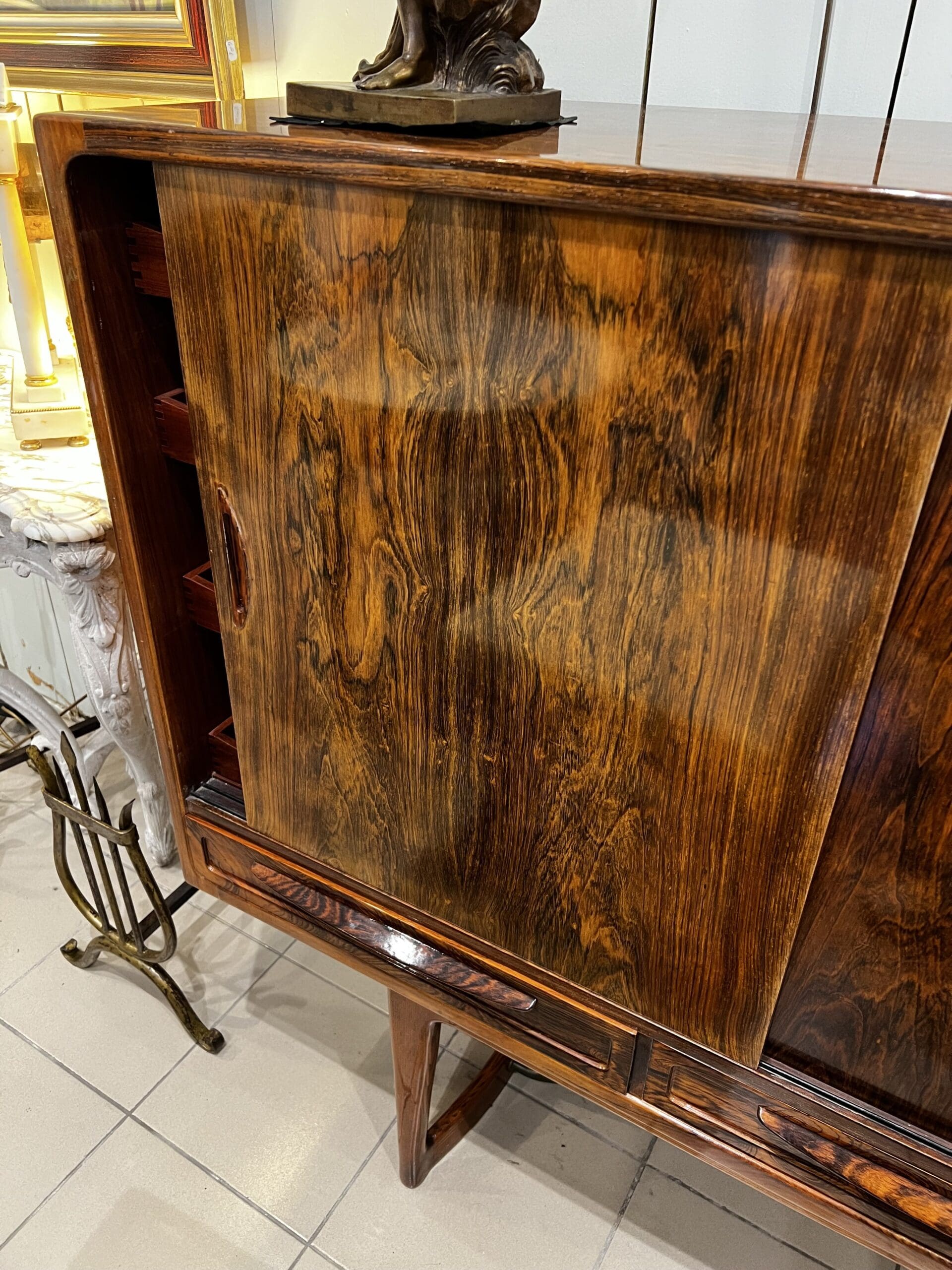 Enfilade en palissandre, design danois par Børge Mogensen (1950)