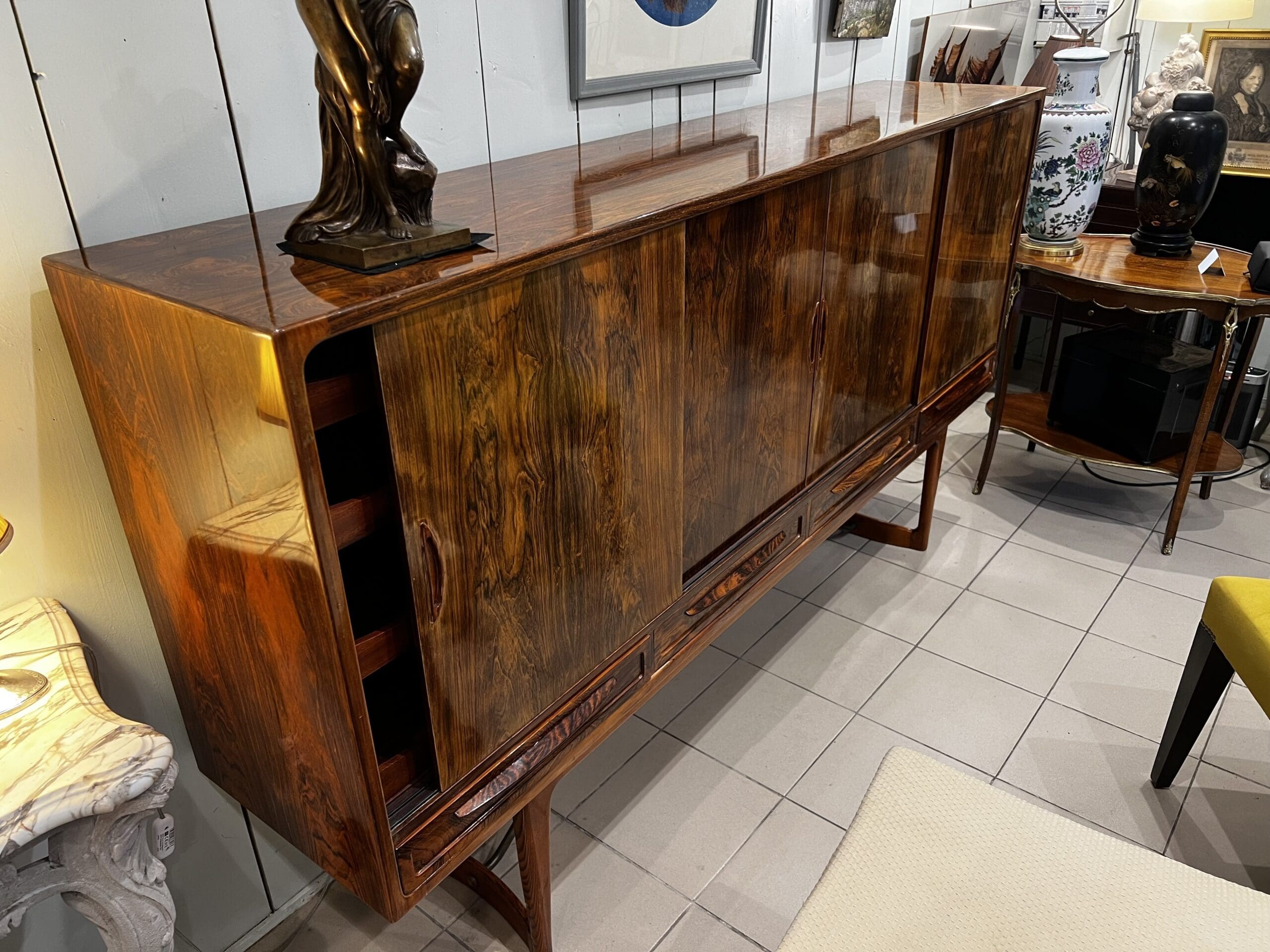 Enfilade en palissandre, design danois par Børge Mogensen (1950)