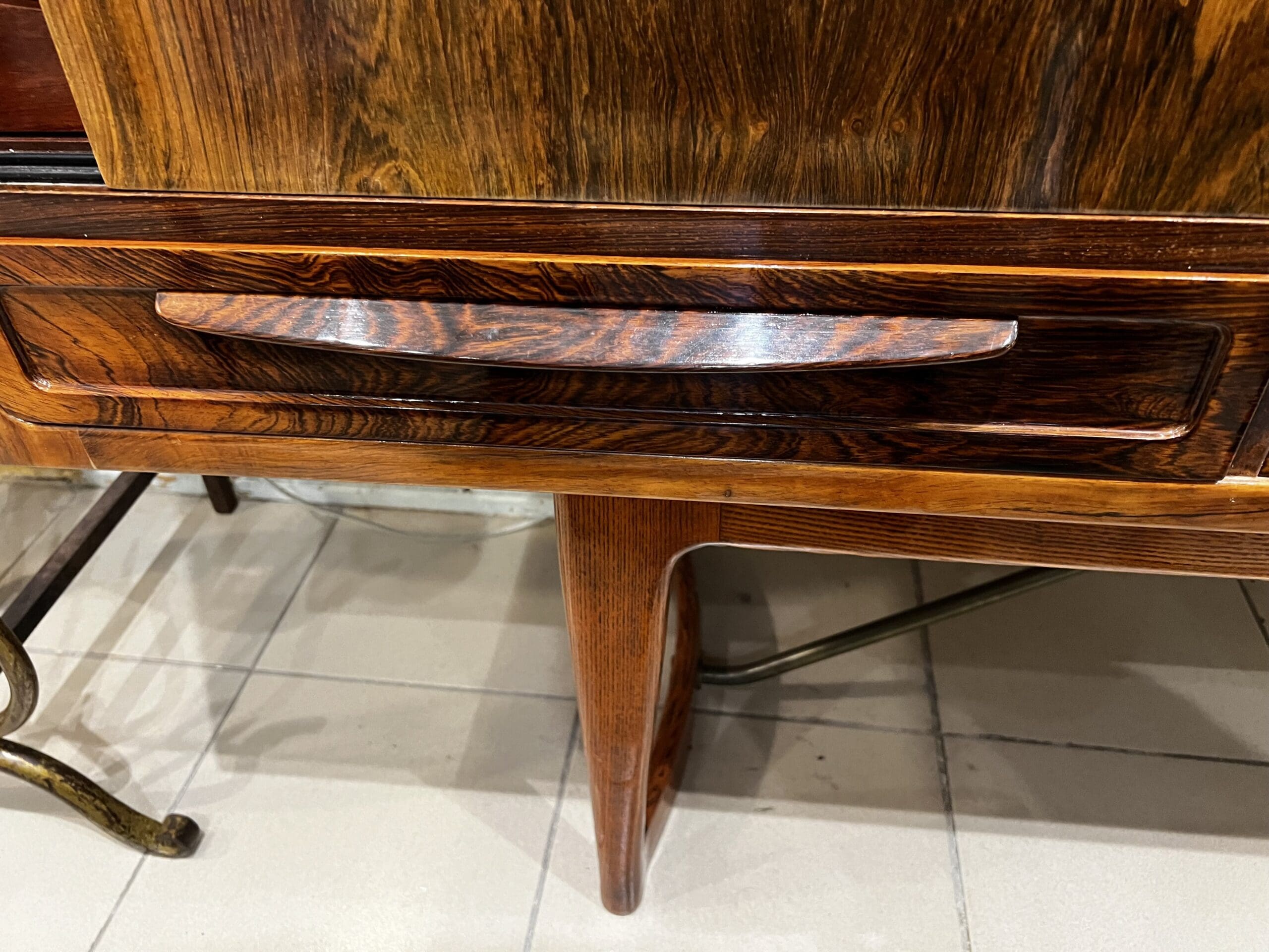 Enfilade en palissandre, design danois par Børge Mogensen (1950)