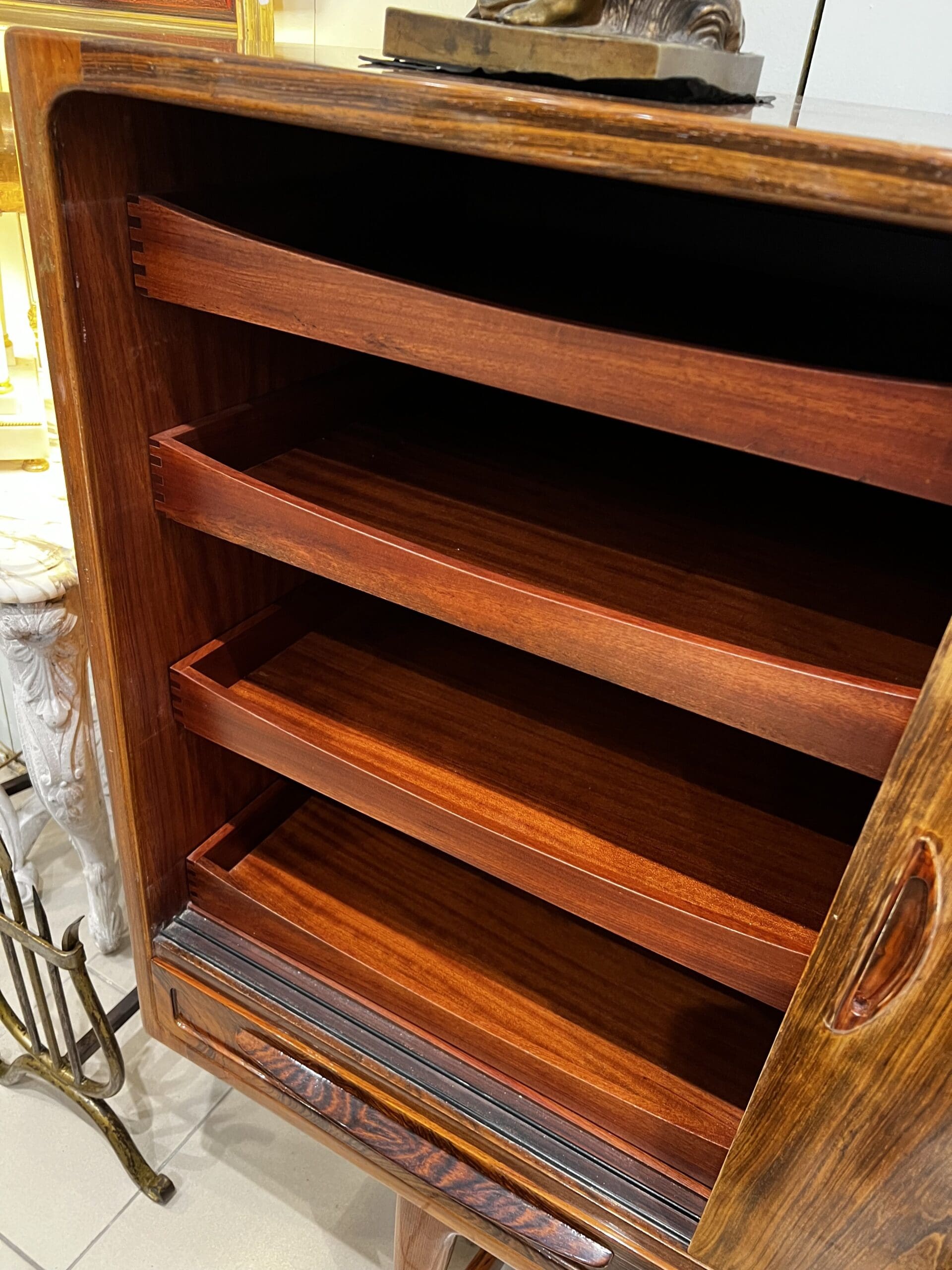 Enfilade en palissandre, design danois par Børge Mogensen (1950)