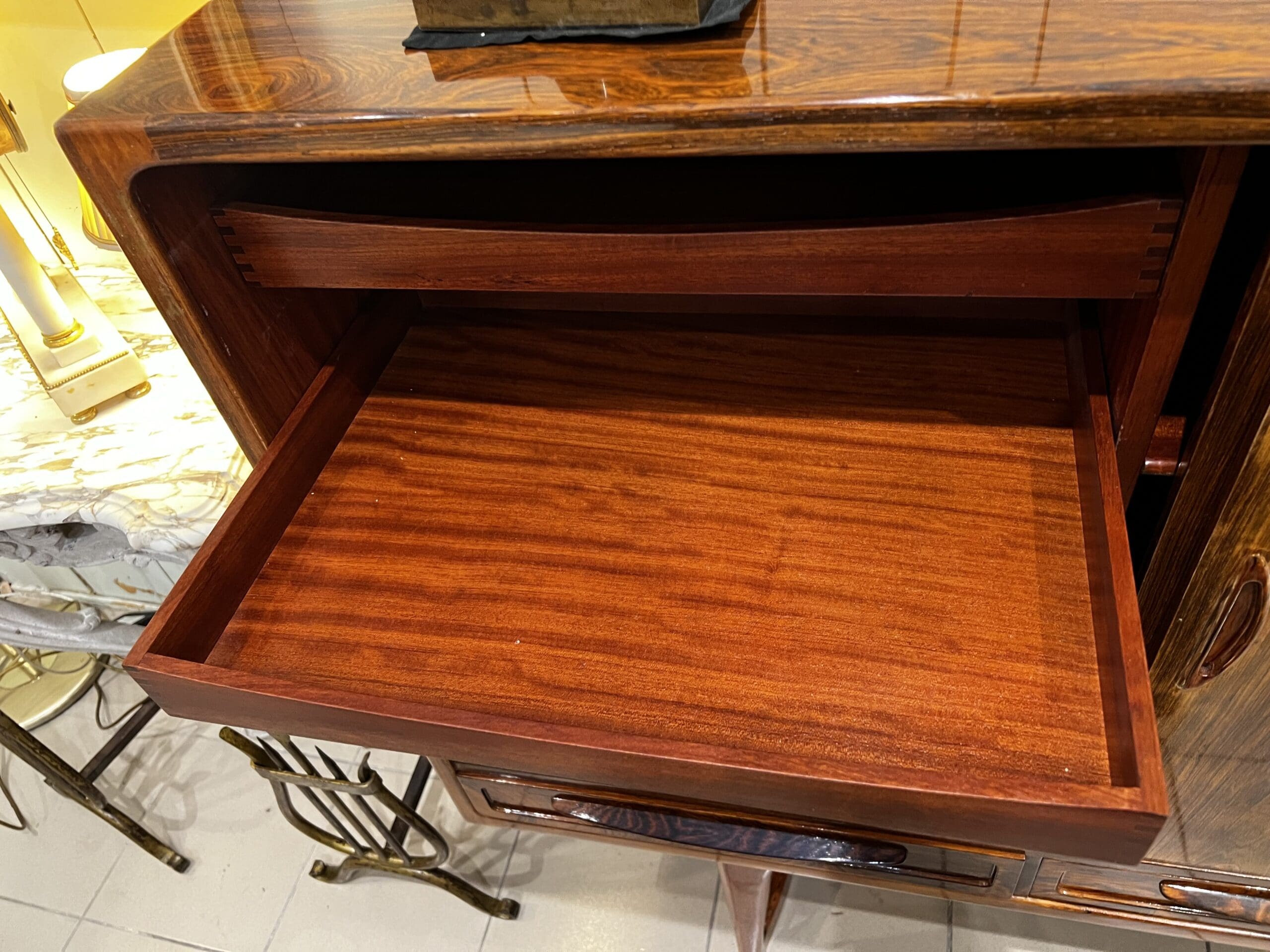 Enfilade en palissandre, design danois par Børge Mogensen (1950)