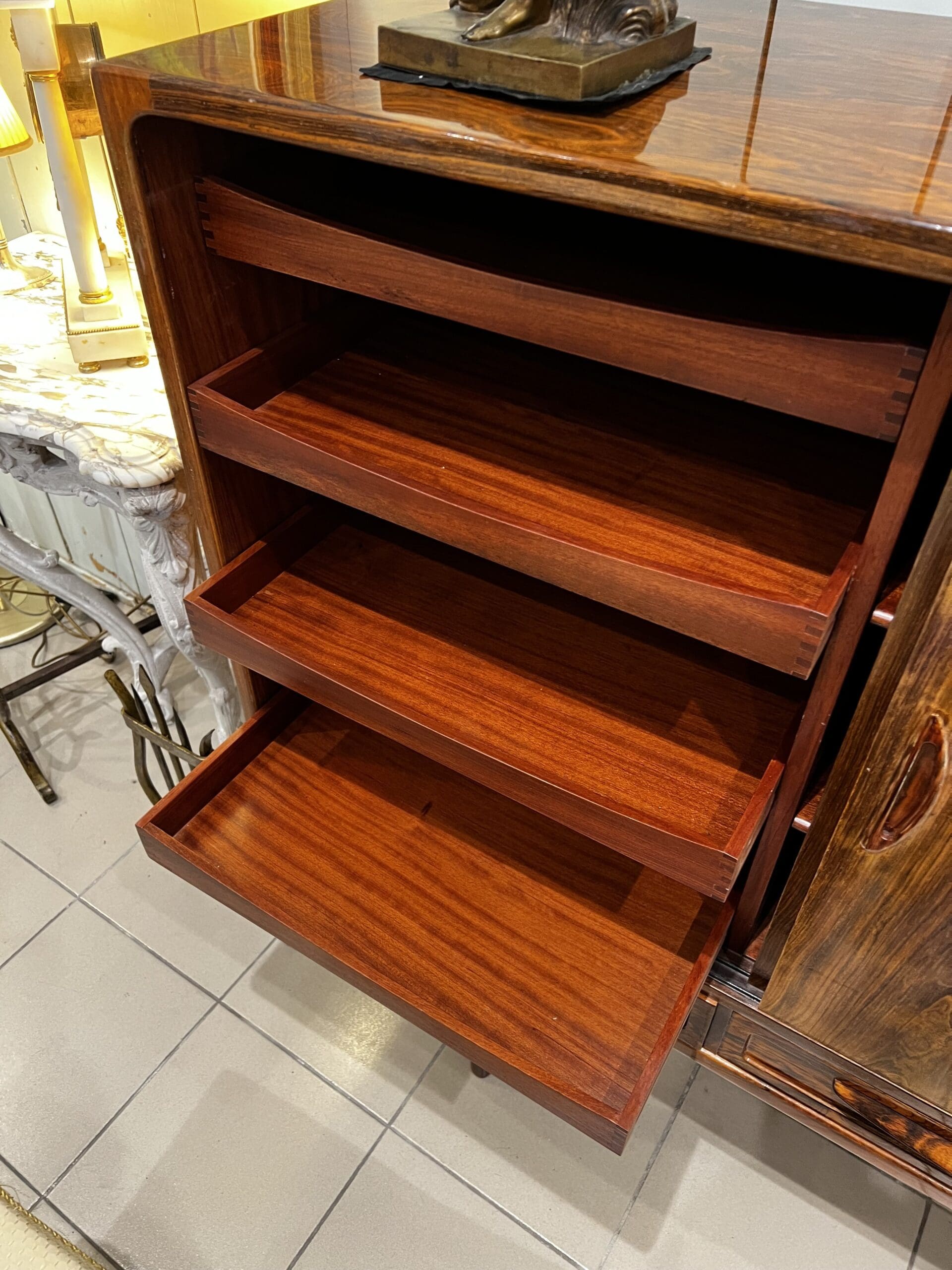 Enfilade en palissandre, design danois par Børge Mogensen (1950)