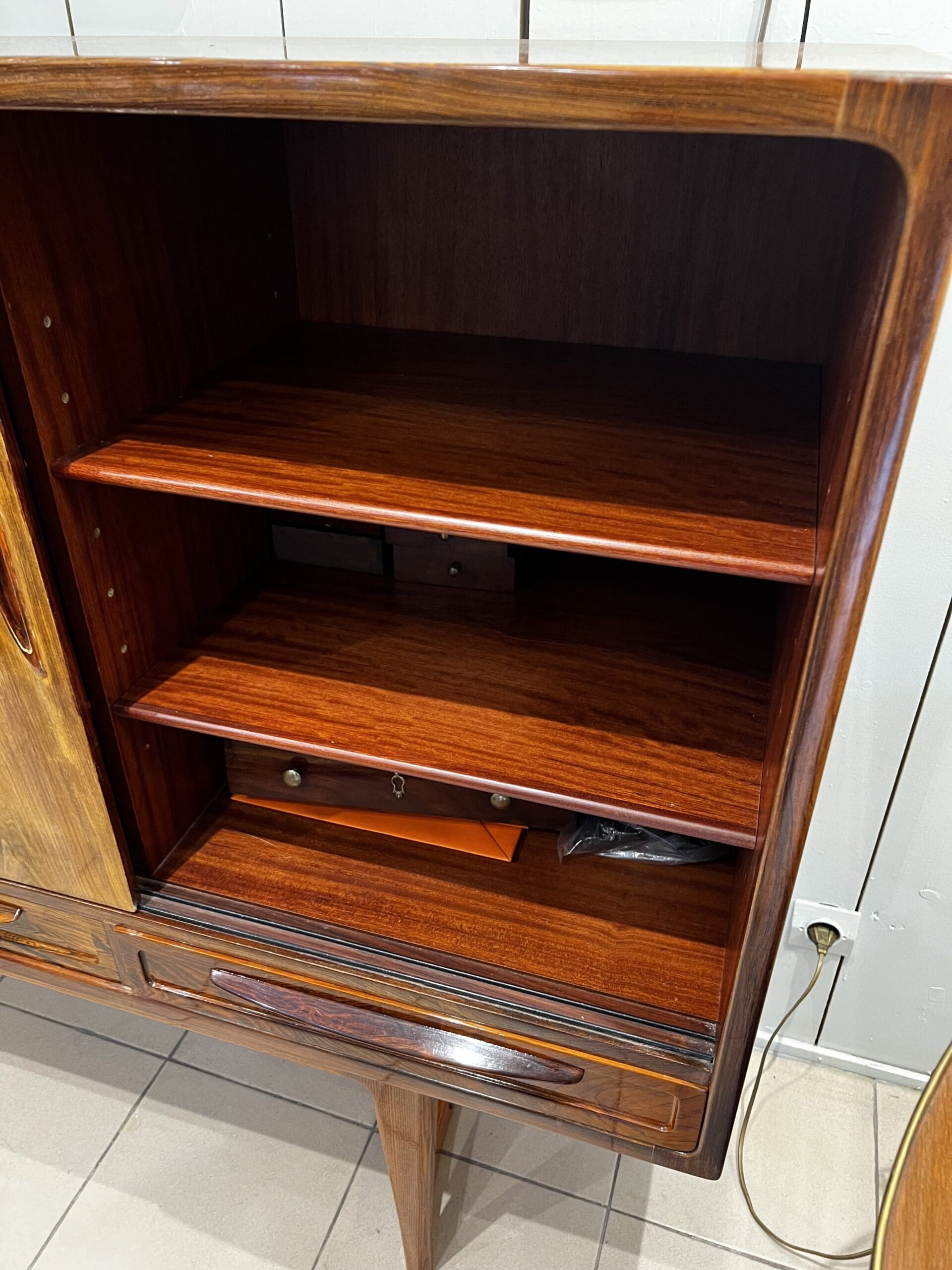 Enfilade en palissandre, design danois par Børge Mogensen (1950)