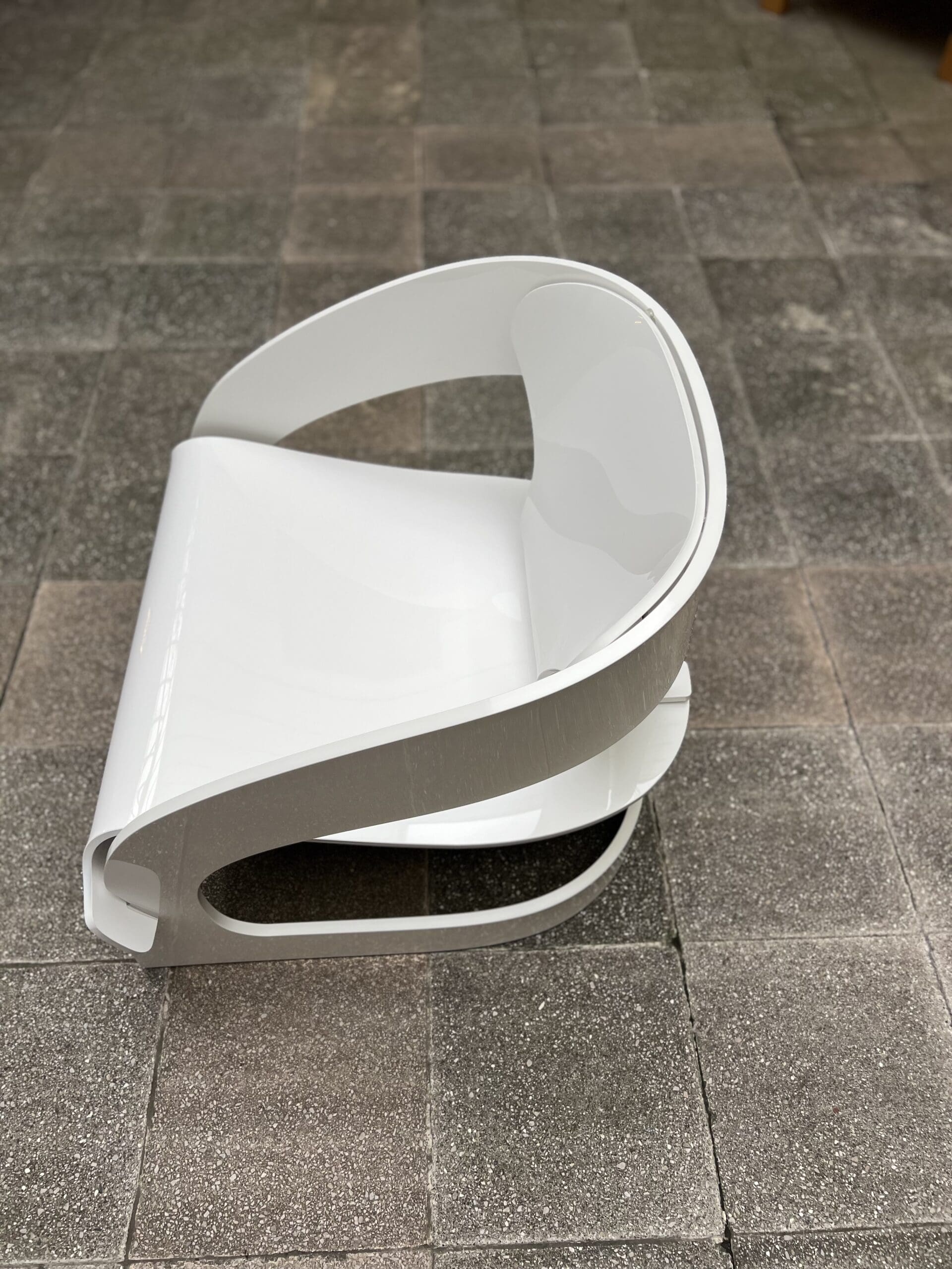 Fauteuil Kartell par Joe Colombo – Design Moderne et Iconique