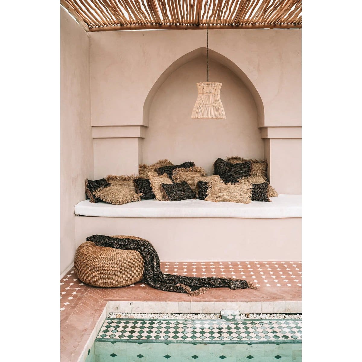 Pouf Naturel Contemporain – Tressage en jacinthe d’eau (création neuve) taille M