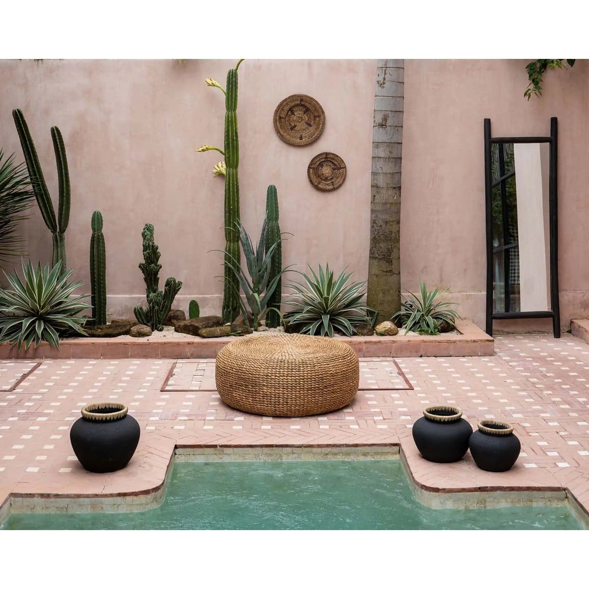 Pouf Naturel Contemporain – Tressage en jacinthe d’eau (création neuve) taille M