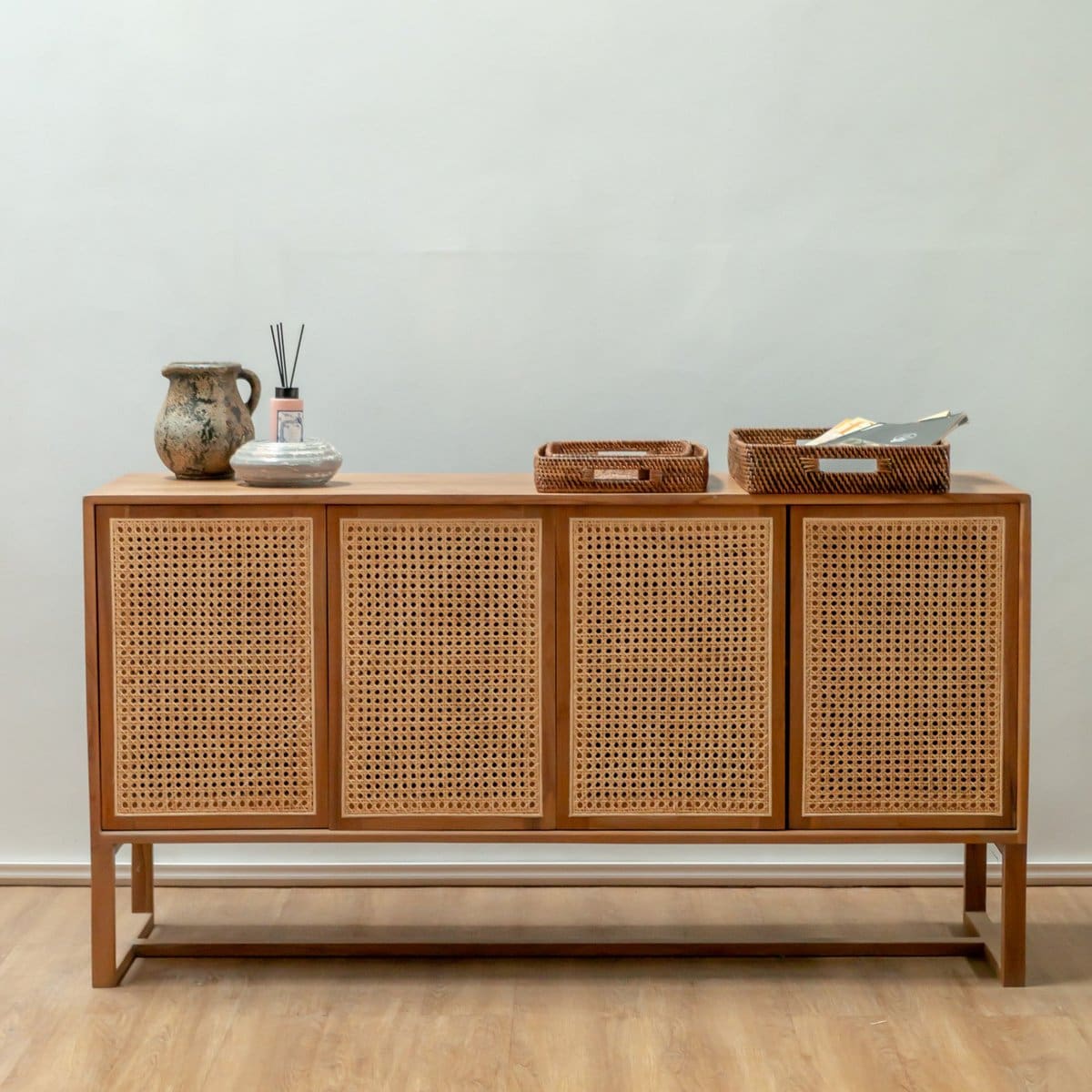 Plateau décoratif Amahai – Fait main à Java, disponible en trois tailles (édition neuve)